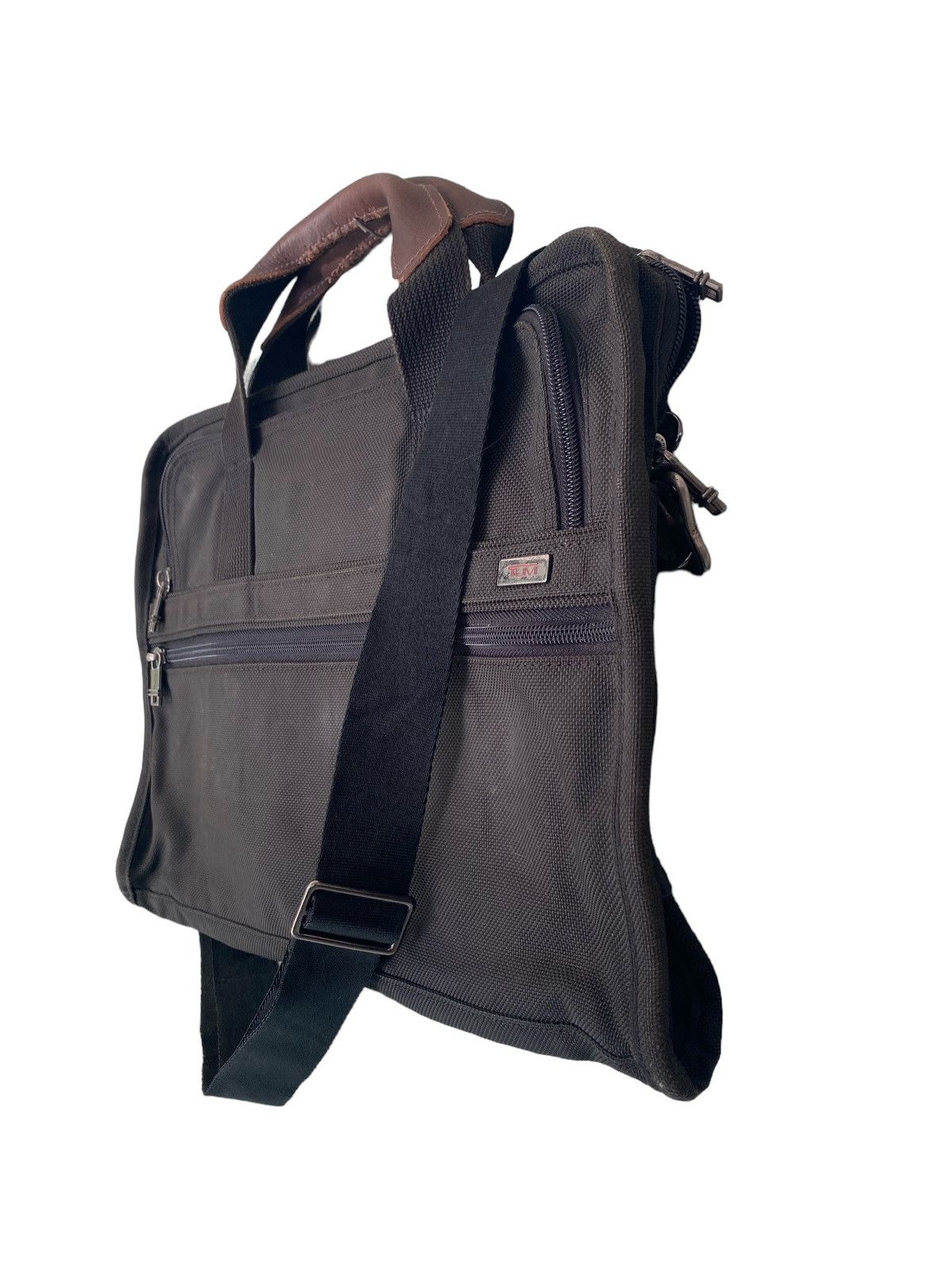 Designer Rare TUMI Messenger Bag Size ONE SIZE - 8 Thumbnail