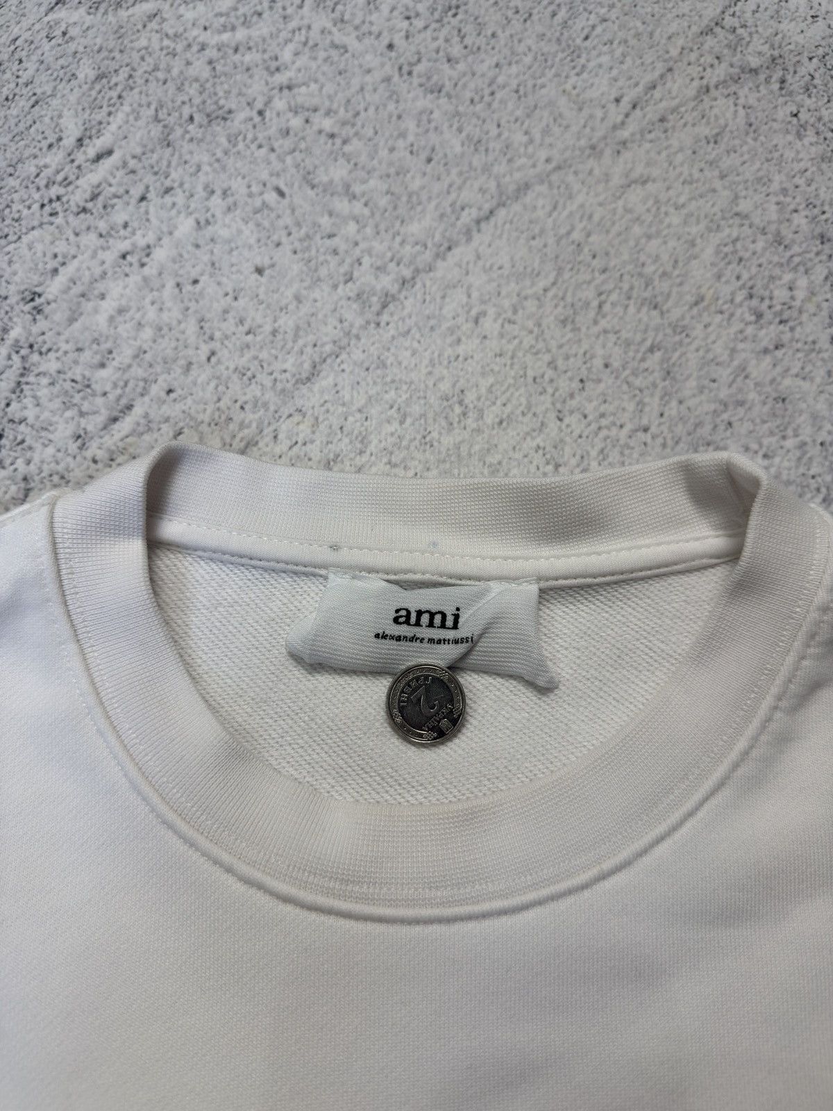 AMI AMI Paris Sweatshirt White Red Heart Logo Crewneck Pullover Size US XL / EU 56 / 4 - 8 Thumbnail