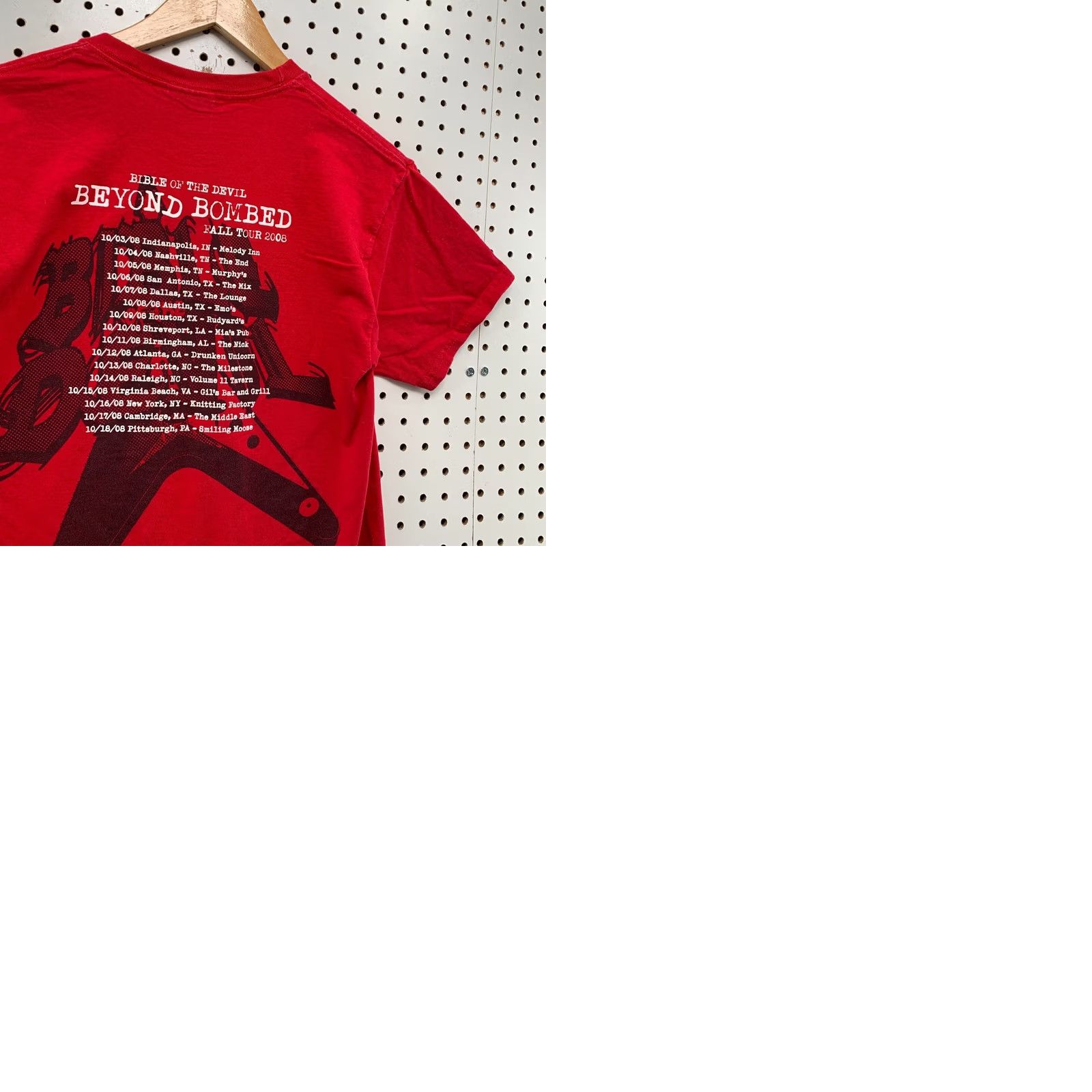 Hanes Bible Devil Beyond Bomb Tour Shirt Men Small Red 2008 Music Band Concert Size US S / EU 44-46 / 1 - 10 Thumbnail