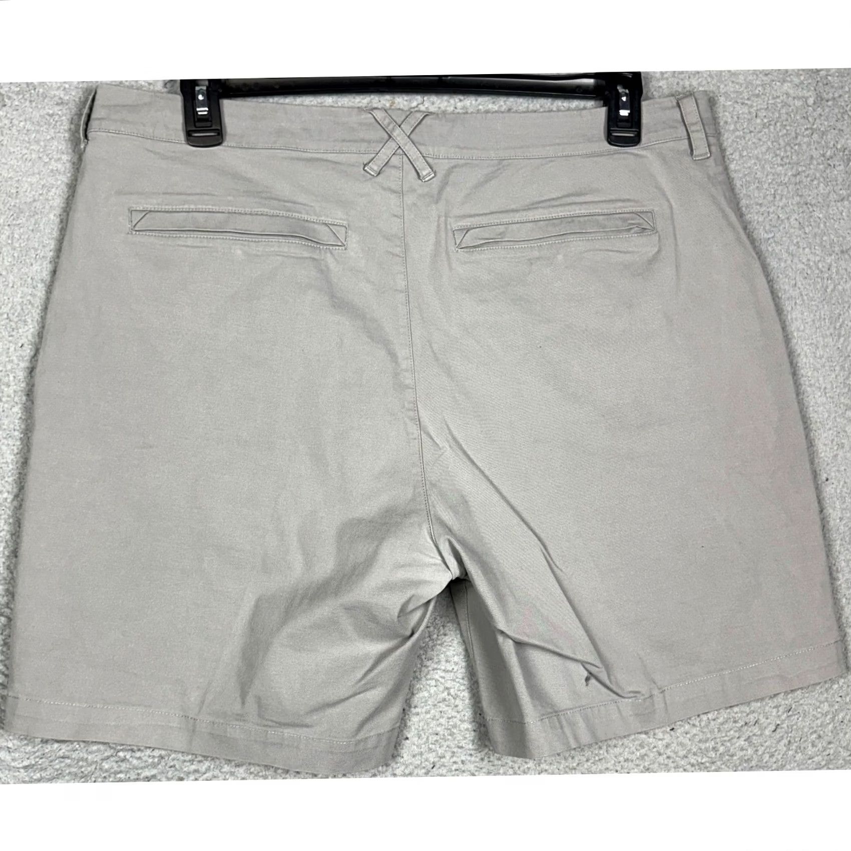 Vintage Mack Weldon Radius Shorts Mens 38 Grey Chino Stretch Pockets Casual Travel Slim Fit Regularade Size US 38 / EU 54 - 2 Thumbnail