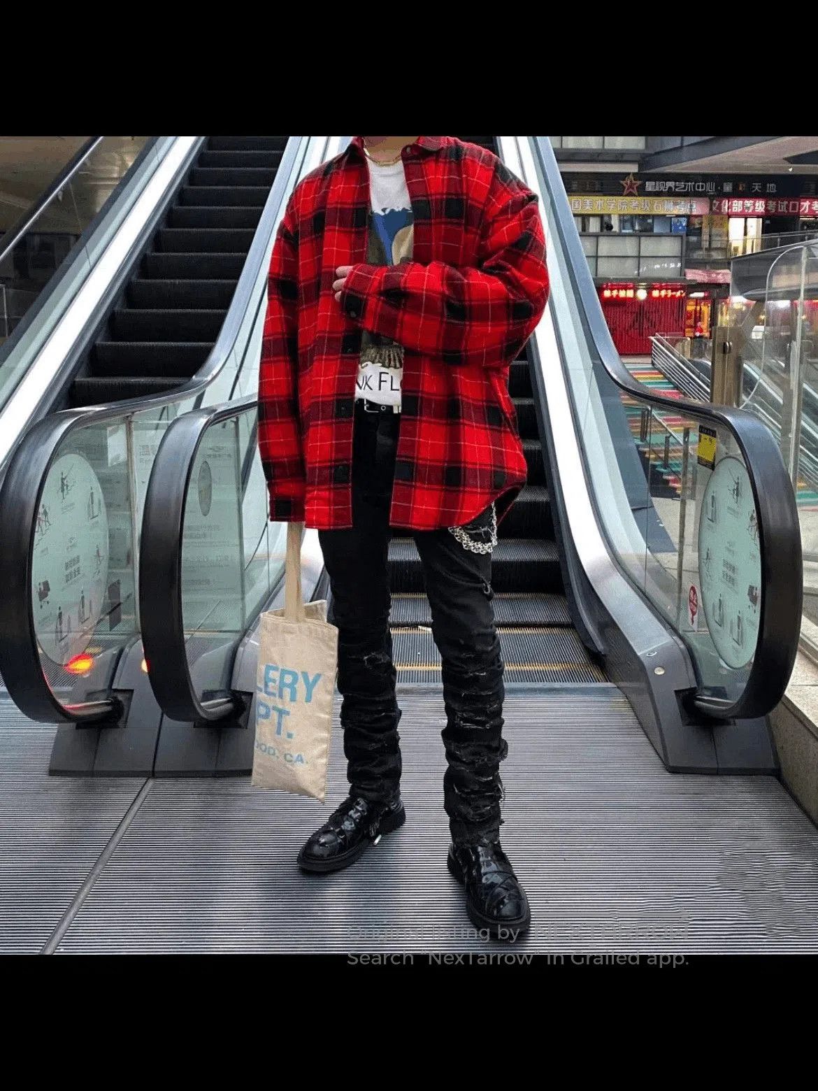 Balenciaga Balenciaga Oversized Plaid Cotton Filled Jacket. Size US XS / EU 42 / 0 - 7 Thumbnail