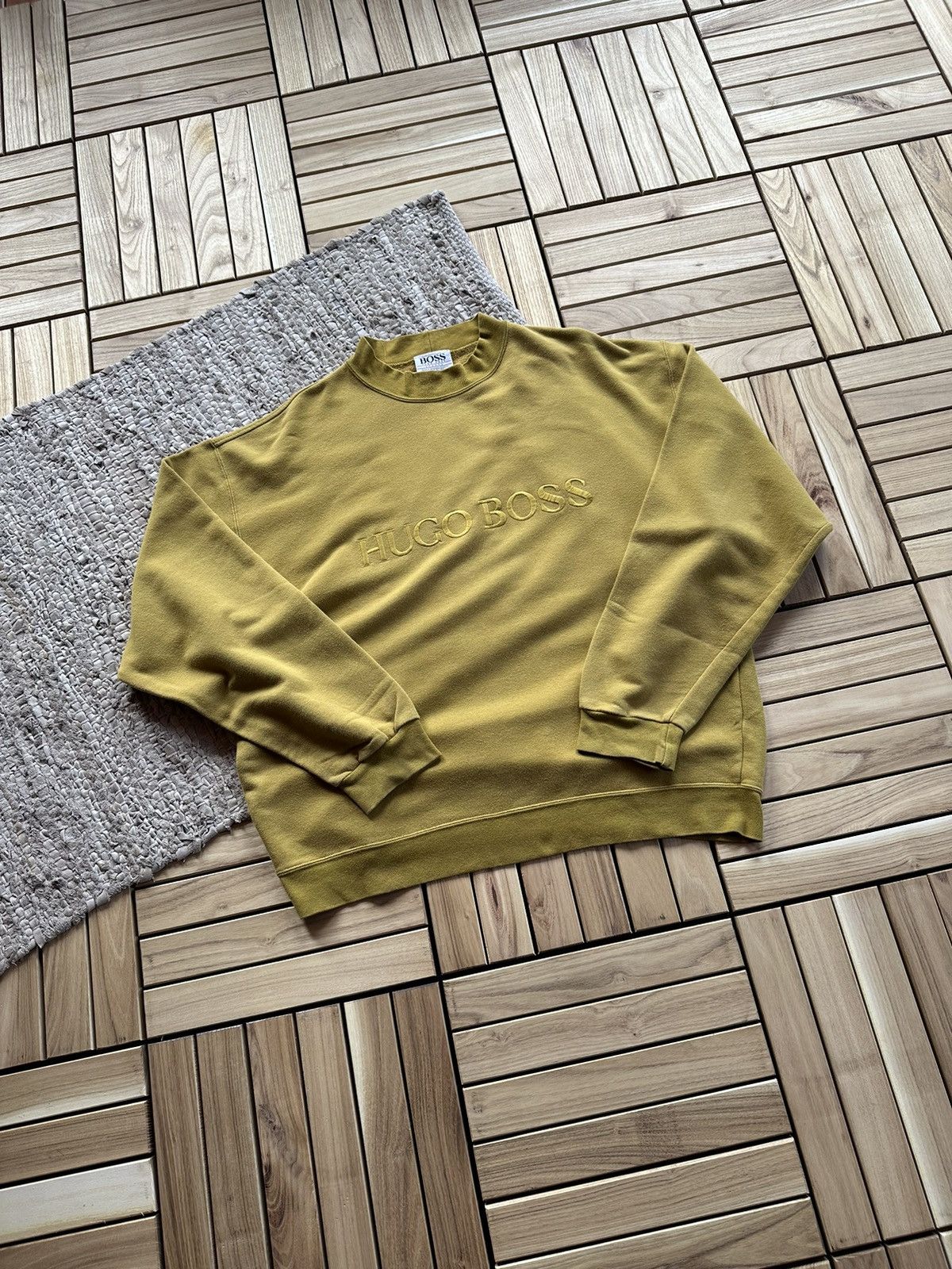 Vintage 90s Hugo Boss Sweatshirt Crewneck Boxy Big Logo