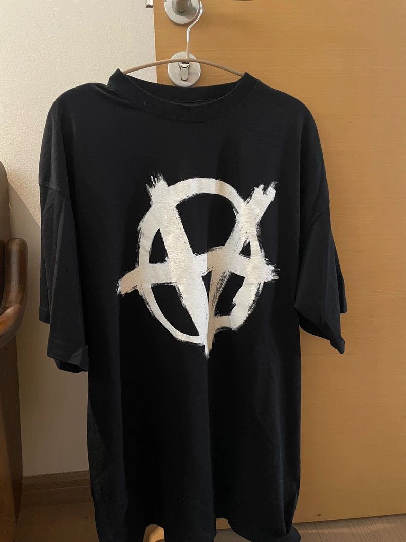 Vetements Vetements Vlogo T-Shirt, Size XS Size US XS / EU 42 / 0 - 1 Thumbnail