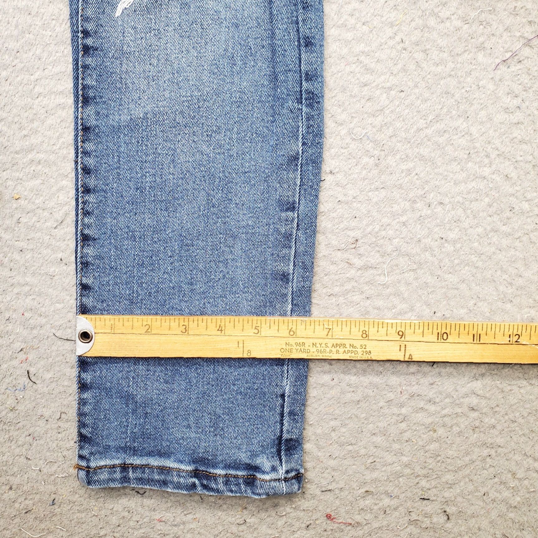 Vintage Rachel Roy Jeans Women's 6/28 Blue Denim Stretch Boho Distressed High Waisted Jeans Regular 27.75" Inseam 5-Pocket Denim Blue Womens Size 6 Size 28" / US 6 / IT 42 - 5 Thumbnail