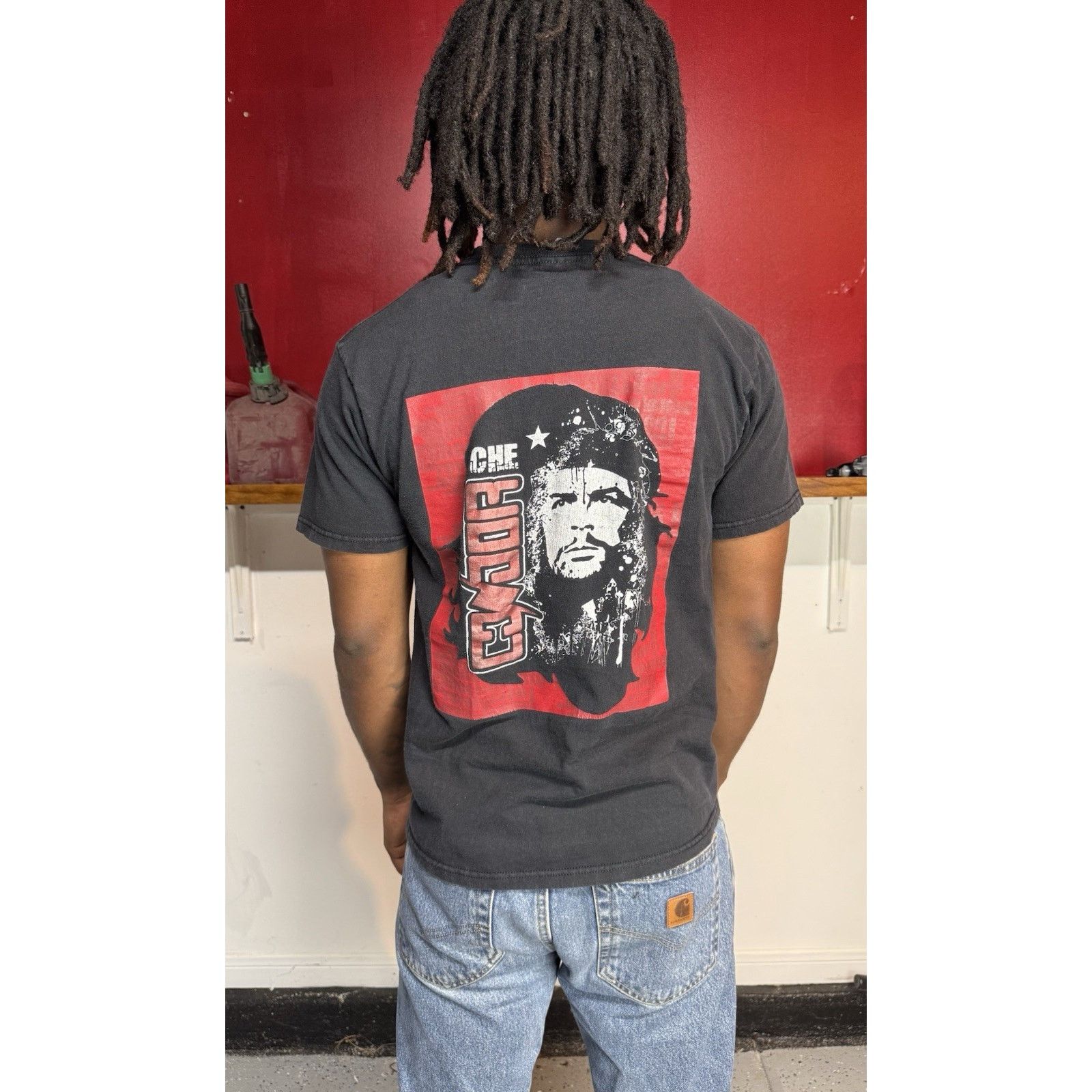 Gildan Y2k Che Guevara “Che” Graphic T-Shirt Black | Size US M / EU 48-50 / 2 - 1 Thumbnail