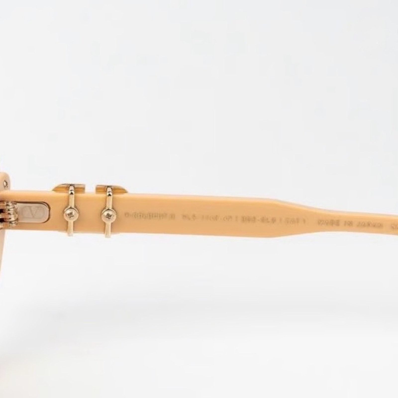 Valentino New! Valentino VLS 114C Stylish Beige Sunglasses, Authentic Size ONE SIZE - 13 Thumbnail