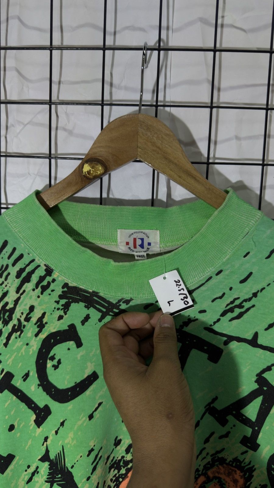 Body Glove Rare vintage 90' bootleg body glove fullprint surf tee shirt Size US L / EU 52-54 / 3 - 9 Thumbnail