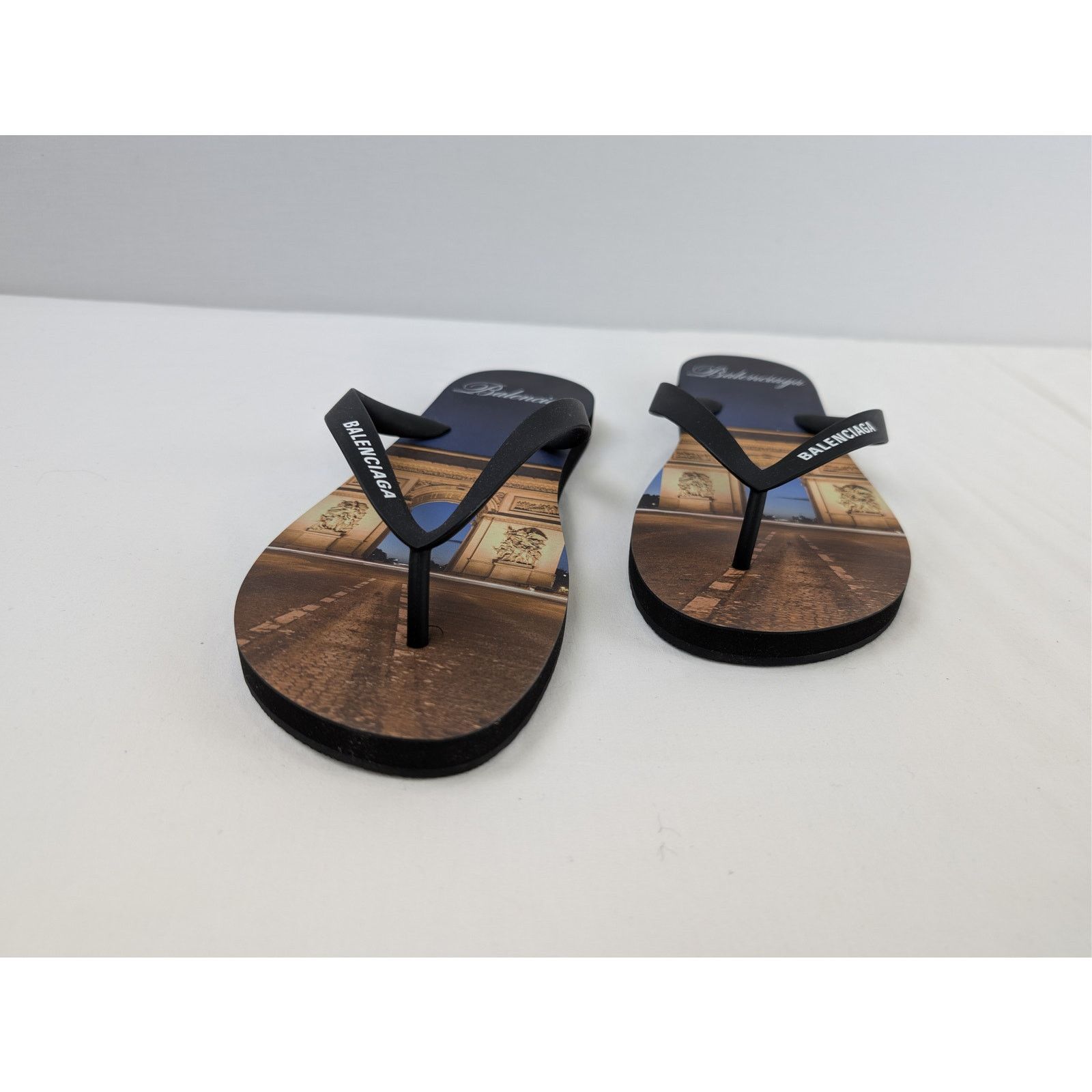 Balenciaga o1rshd1 Souvenir Thong TPU Monument Print Slipper in Arc Size US 9 / EU 42 - 5 Thumbnail