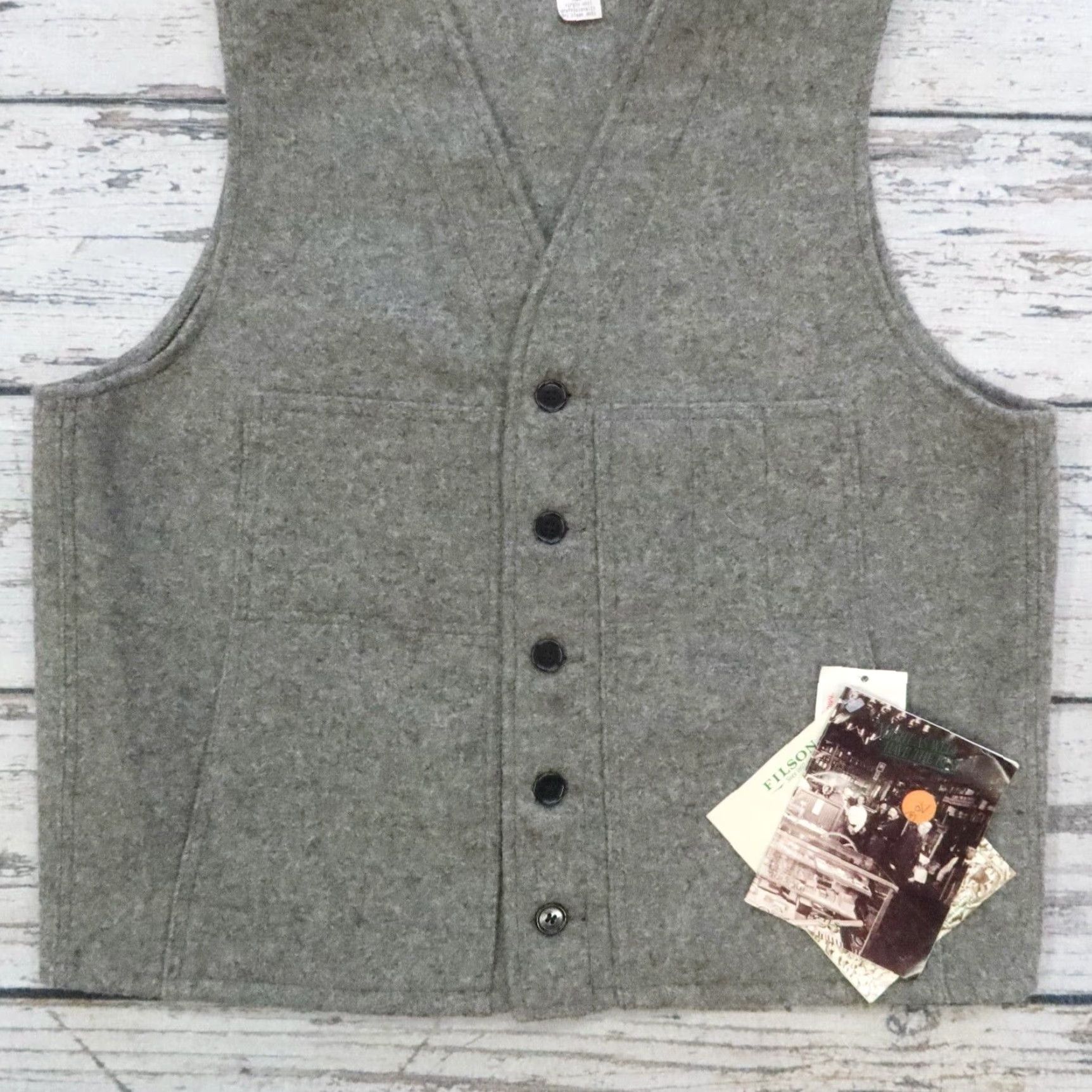 Filson VINTAGE Deadstock Filson Style 20 Wool Mackinaw Cruiser Vest 46 Gray NEW Men Size 46 Vest Size US S / EU 44-46 / 1 - 3 Thumbnail