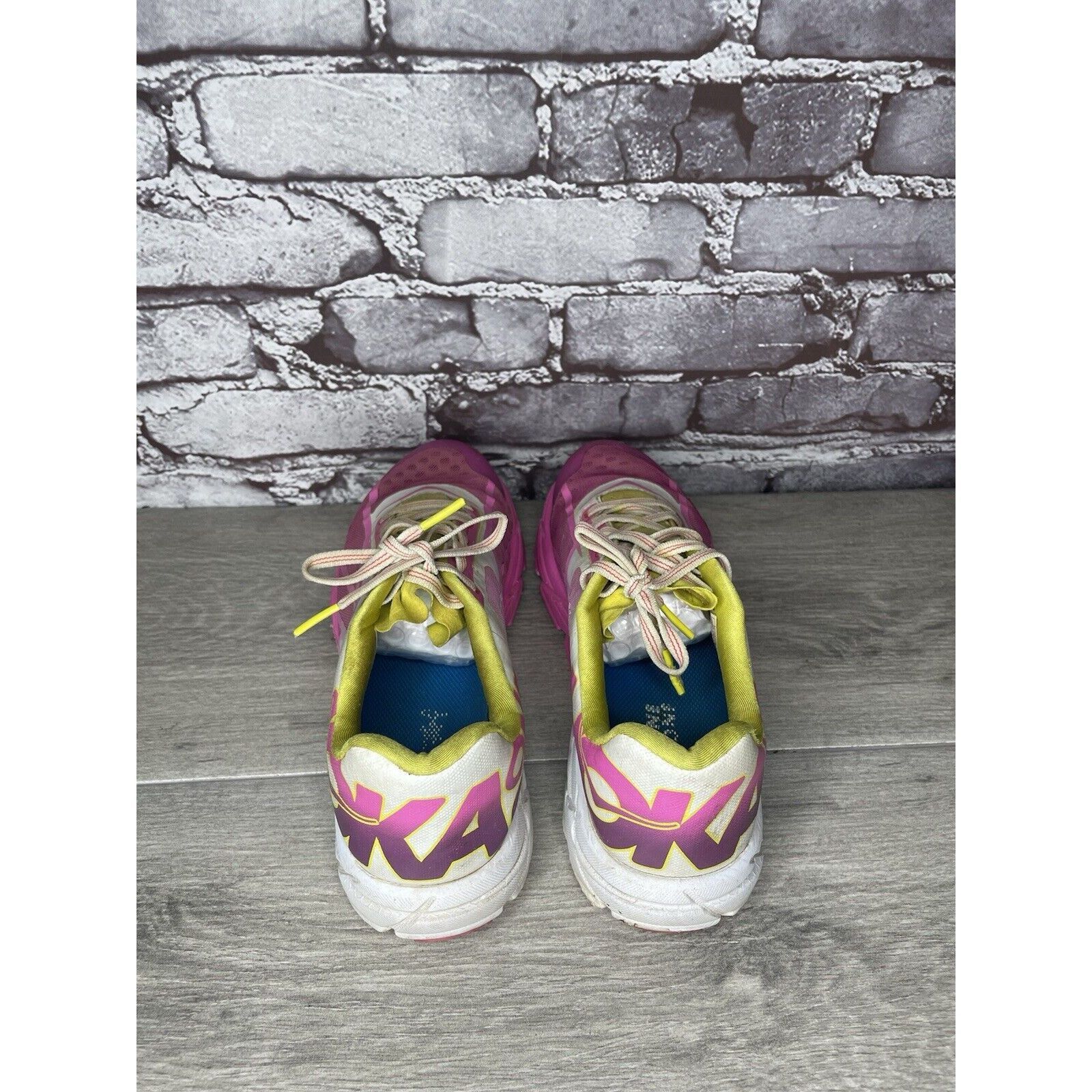 Hoka HOKA ONE TRACER Pink FUSCIA CITRUS Lace Up Sneakers Women 9M Size US 9 / IT 39 - 5 Thumbnail