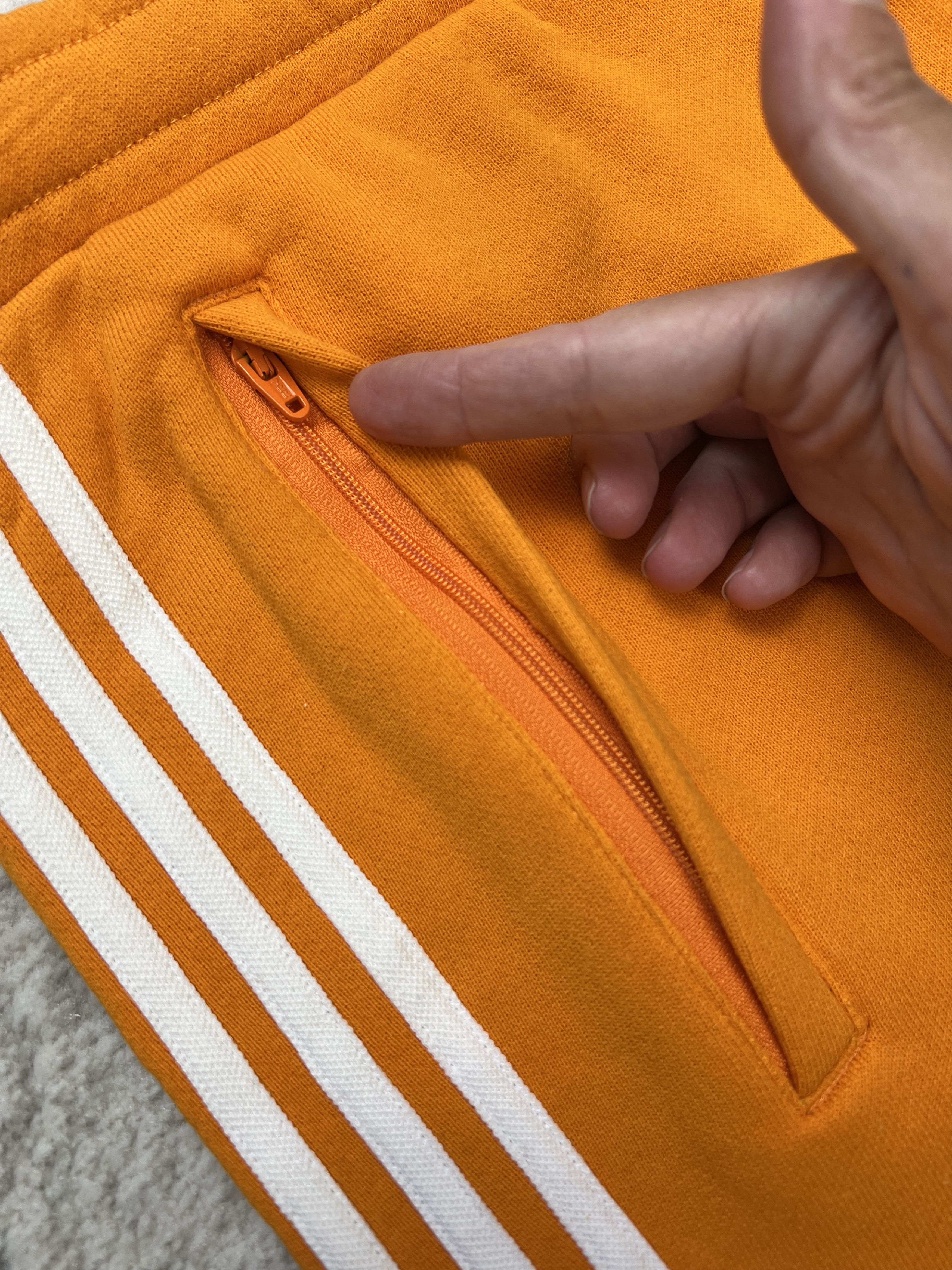 Adidas Adidas Originals Trefoil Shorts Bright Orange M Size US 32 / EU 48 - 6 Thumbnail