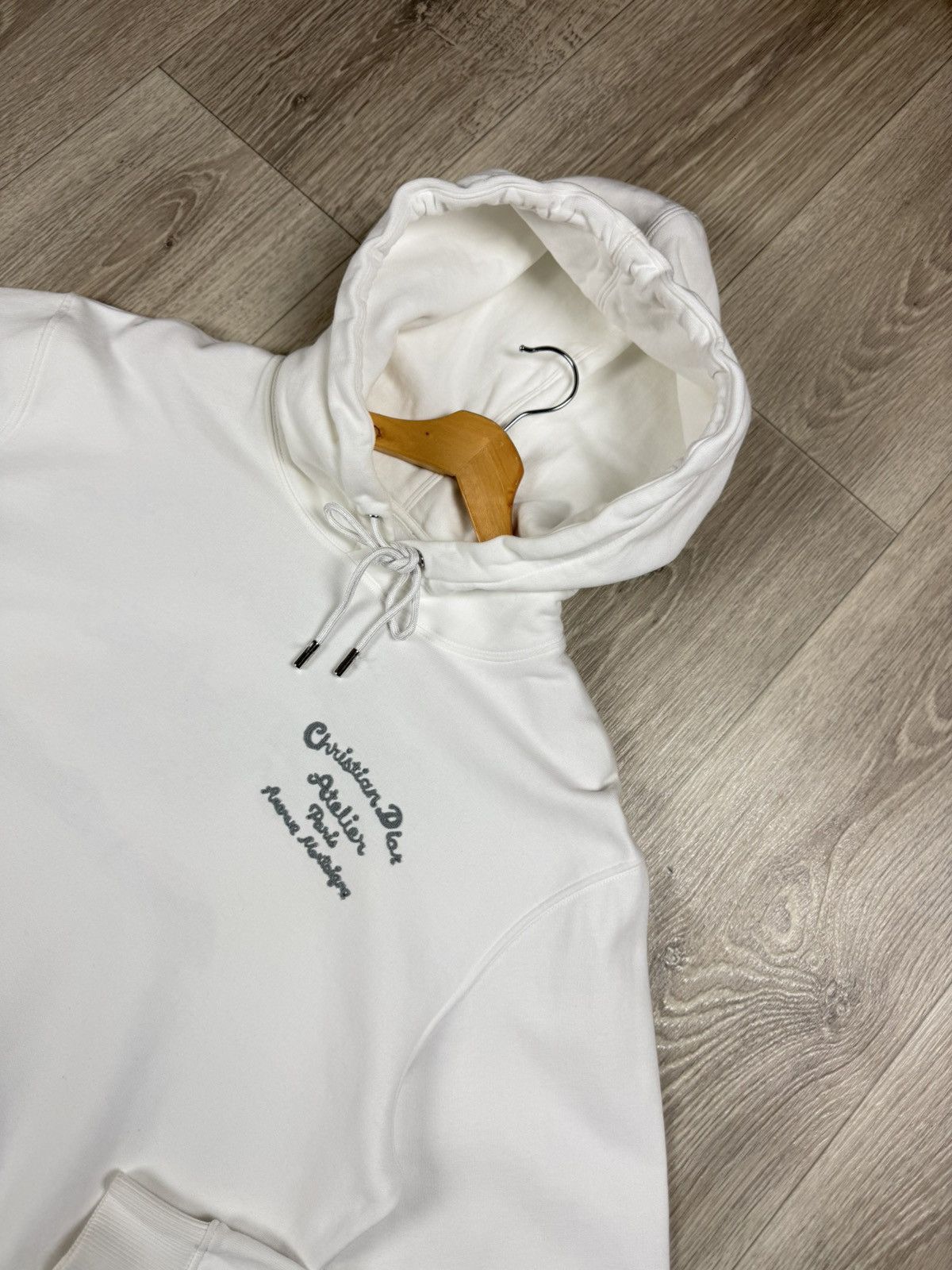 Dior Dior Atelier Hooded Sweatshirt Hoodie White Size L Size US L / EU 52-54 / 3 - 2 Thumbnail