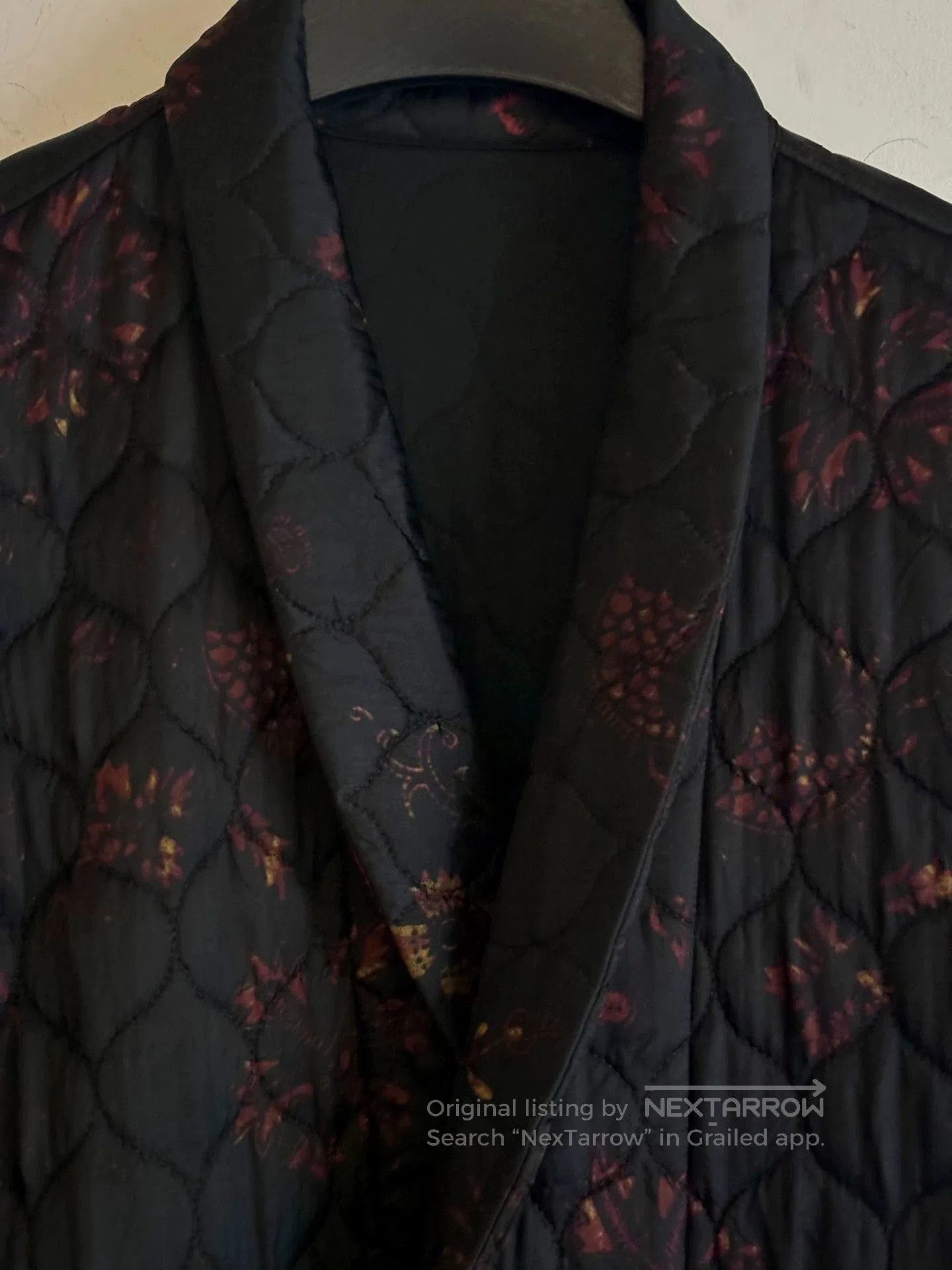 Dries Van Noten Black Quilted Floral Wrap Jacket. Size US M / EU 48-50 / 2 - 5 Thumbnail