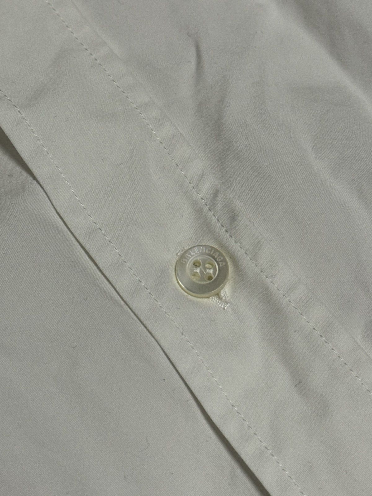 Balenciaga Balenciaga Oversized Shirt in White Poplin Size US M / EU 48-50 / 2 - 6 Thumbnail
