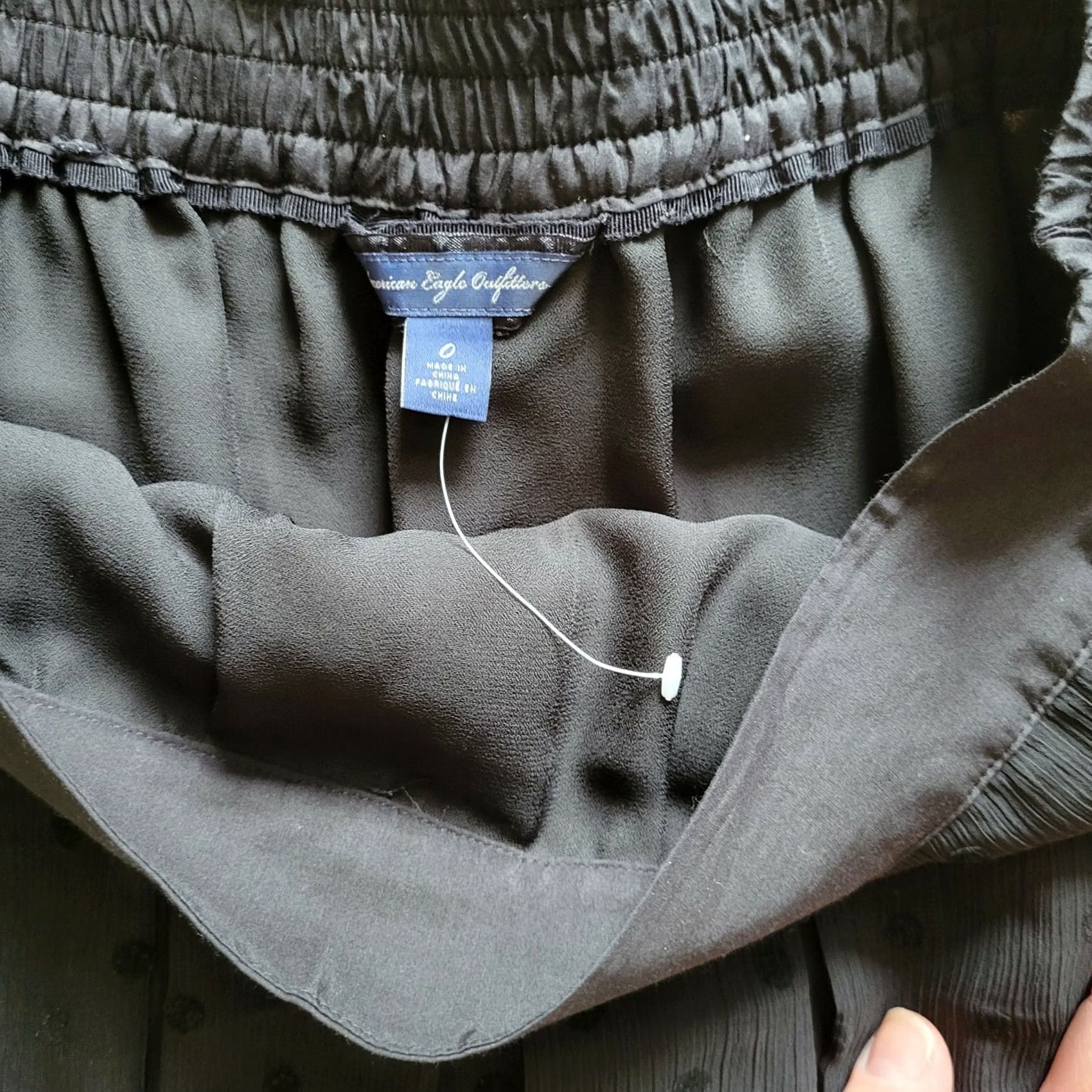 American Eagle Outfitters VINTAGE? No. American Eagle Outfitters Skirt Women Size 0 Black Polka Dot Mini Tie Waist Short 28" Waist 16" Long Size 25" / US 0 / IT 36 - 3 Thumbnail