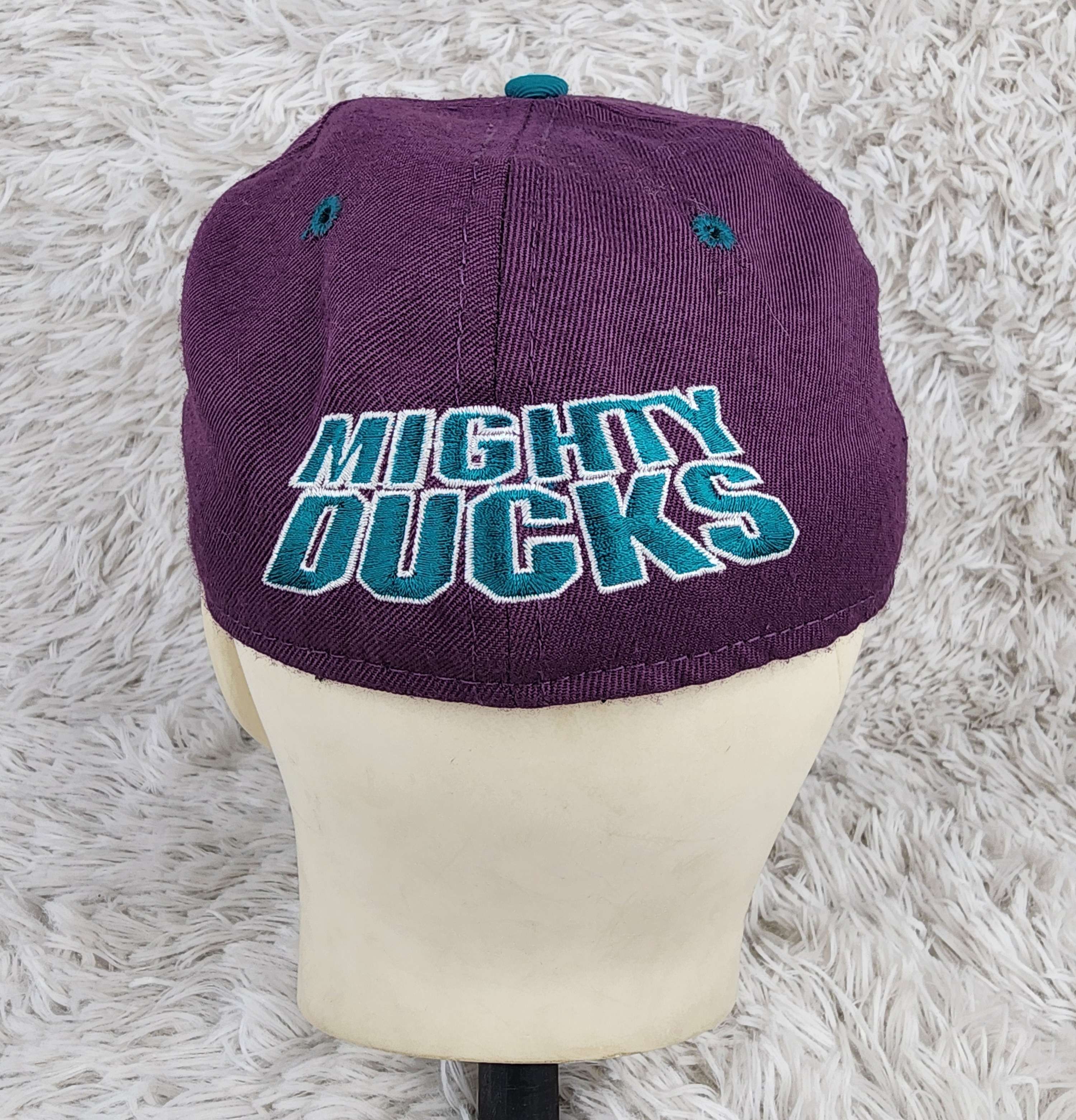 Vintage Vintage Ama pro Mighty Ducks of Anaheim NHL hat Size ONE SIZE - 4 Thumbnail