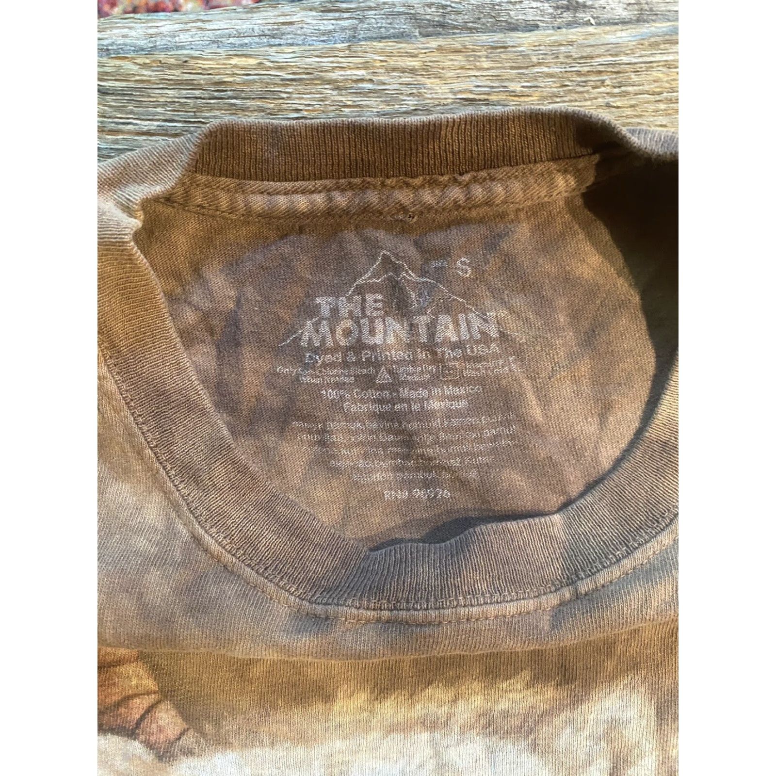 The Mountain VINTAGE The Mountain Warrior Polar Bear Tribal Hunter Beast Dyed Shirt S Men Brown Graphic Tee Crew Neck Short Sleeve T-Shirt 100% Cotton Regular Size US S / EU 44-46 / 1 - 4 Thumbnail