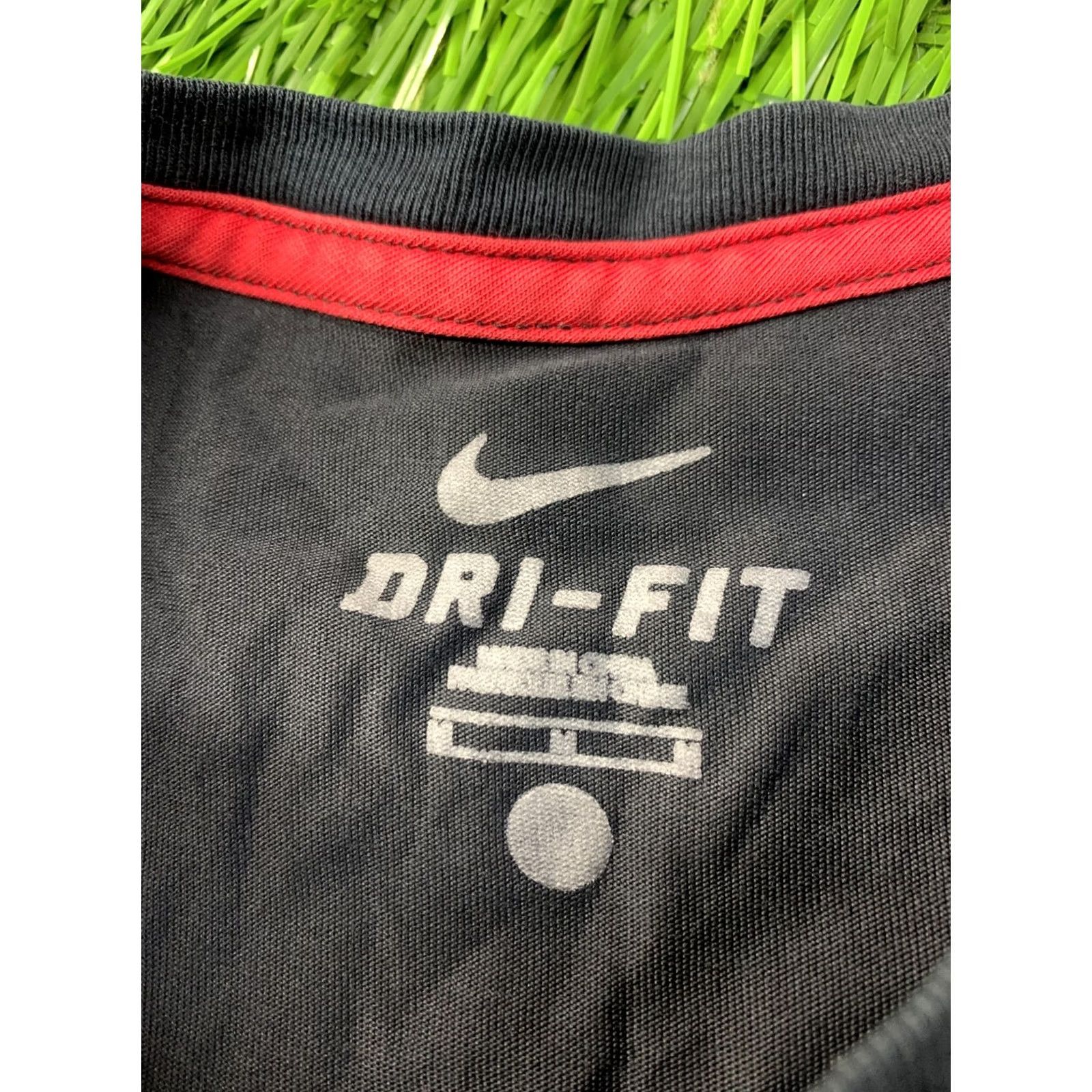 Nike NIKE Basketball Lebron James 2011 T-Shirt Shirt Men M Black Basketball Nike Mens M Size US M / EU 48-50 / 2 - 4 Thumbnail
