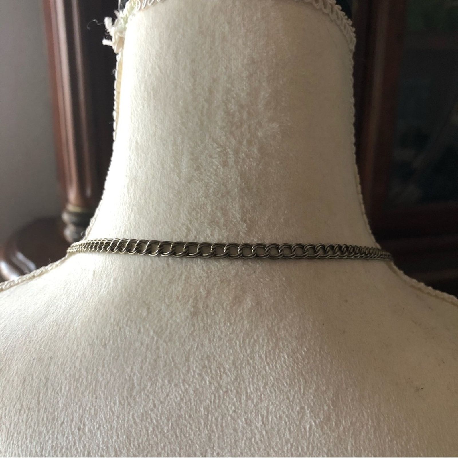 Vintage Vintage graduated faux pearls gold chain necklace Size ONE SIZE - 5 Thumbnail