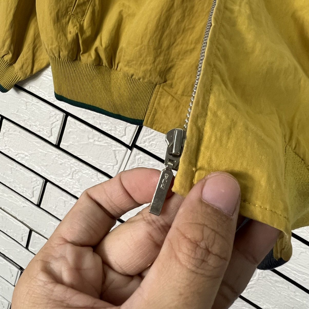 Vintage 90's NATIVE AMERICA INDIAN Yellow Bomber Jacket #4050-C184 Size US S / EU 44-46 / 1 - 11 Thumbnail