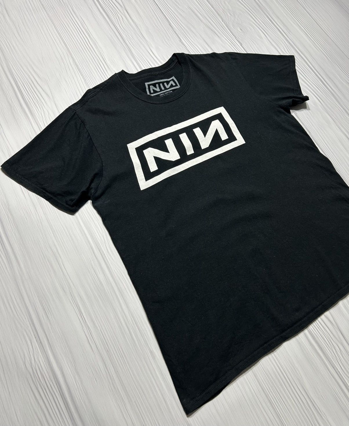 Band Tees Vintage NIN Nine Inch Nails Band T-Shirt Size L Size US L / EU 52-54 / 3 - 3 Thumbnail