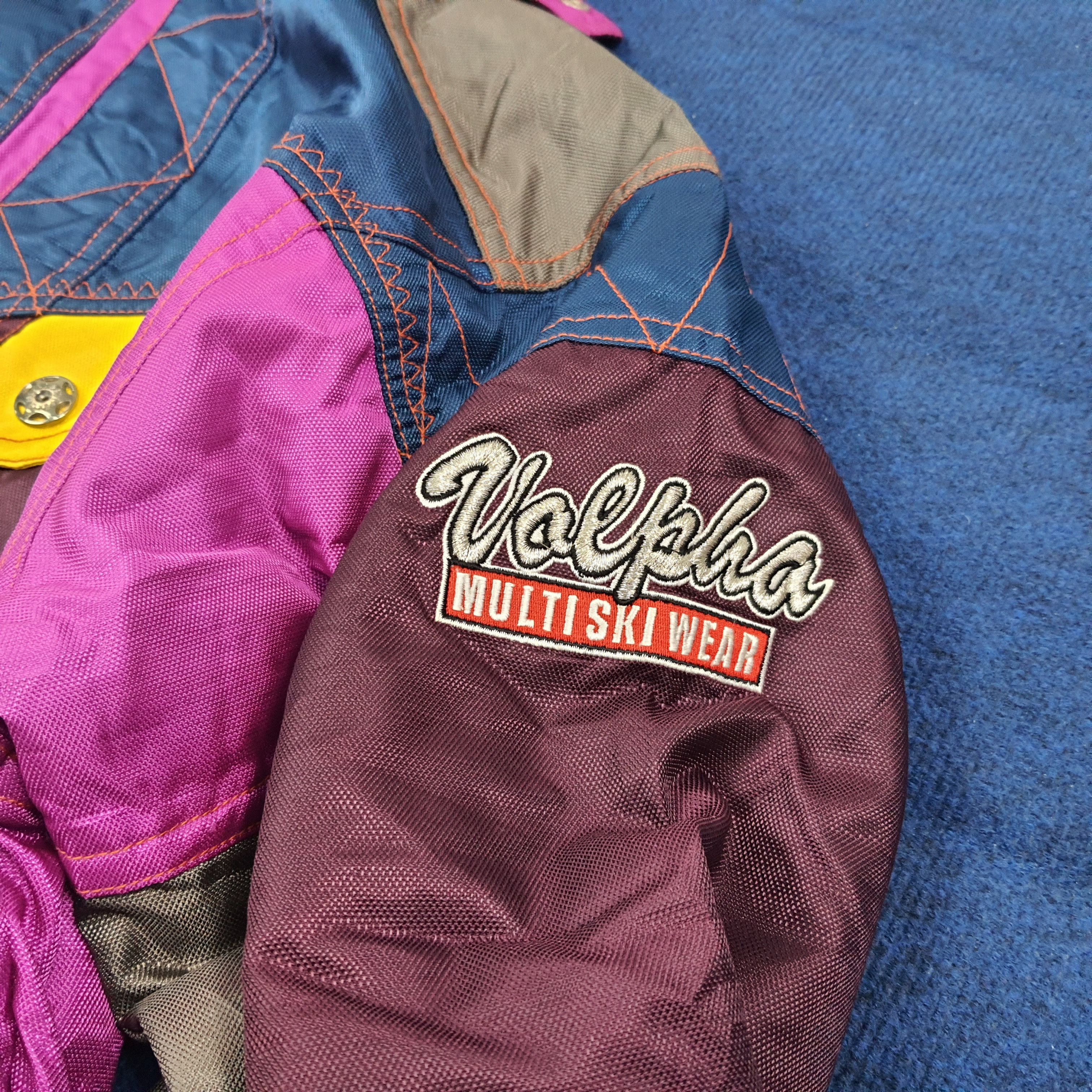 Vintage Vintage 90s VOLPHA Après Ski Wear W-3 Jacket C274N22 Size US XXL / EU 58 / 5 - 3 Thumbnail