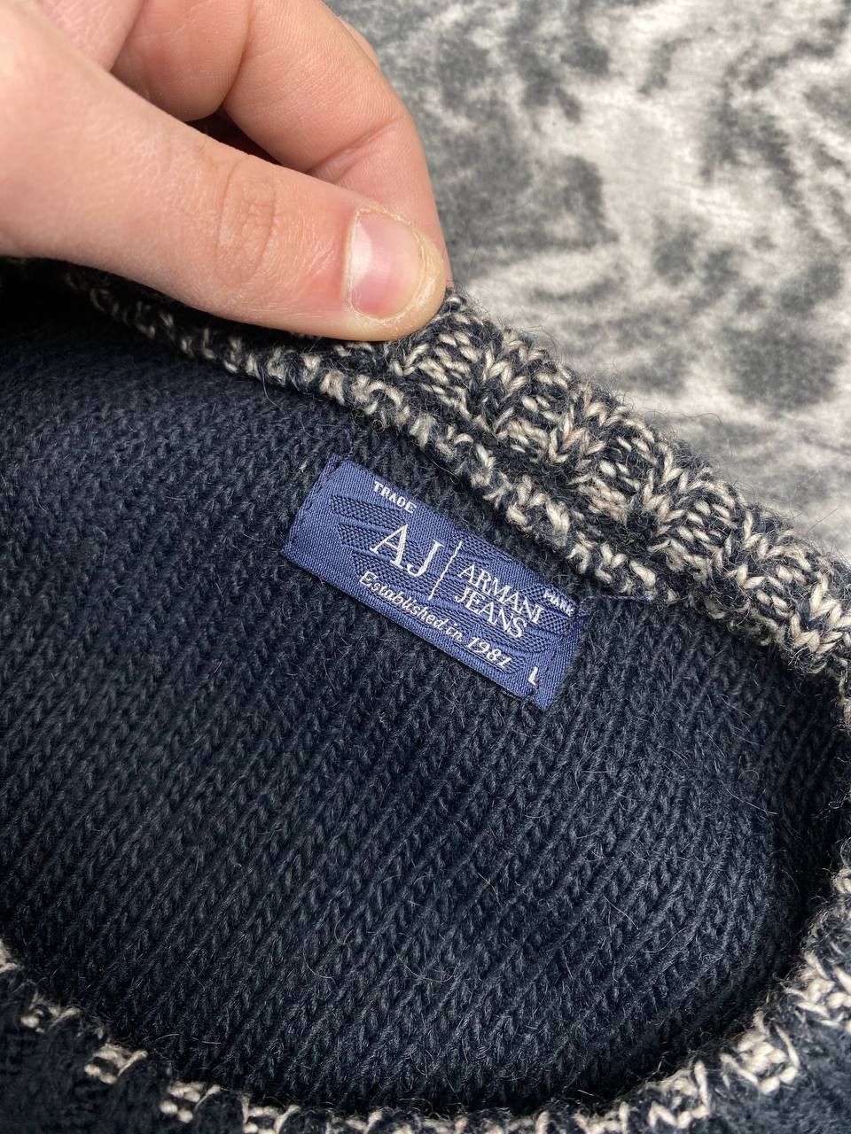 Armani Armani Jeans Metal Logo Knit Sweater Size US L / EU 52-54 / 3 - 8 Thumbnail