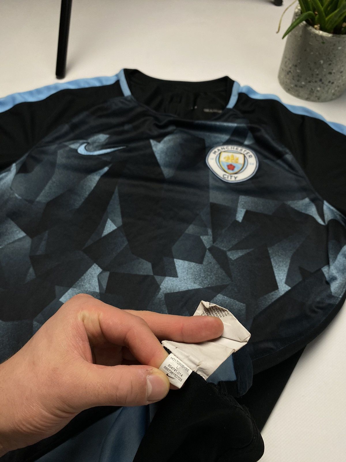 Nike × Vintage Rare vintage Manchester city soccer jersey drill Size US L / EU 52-54 / 3 - 8 Thumbnail