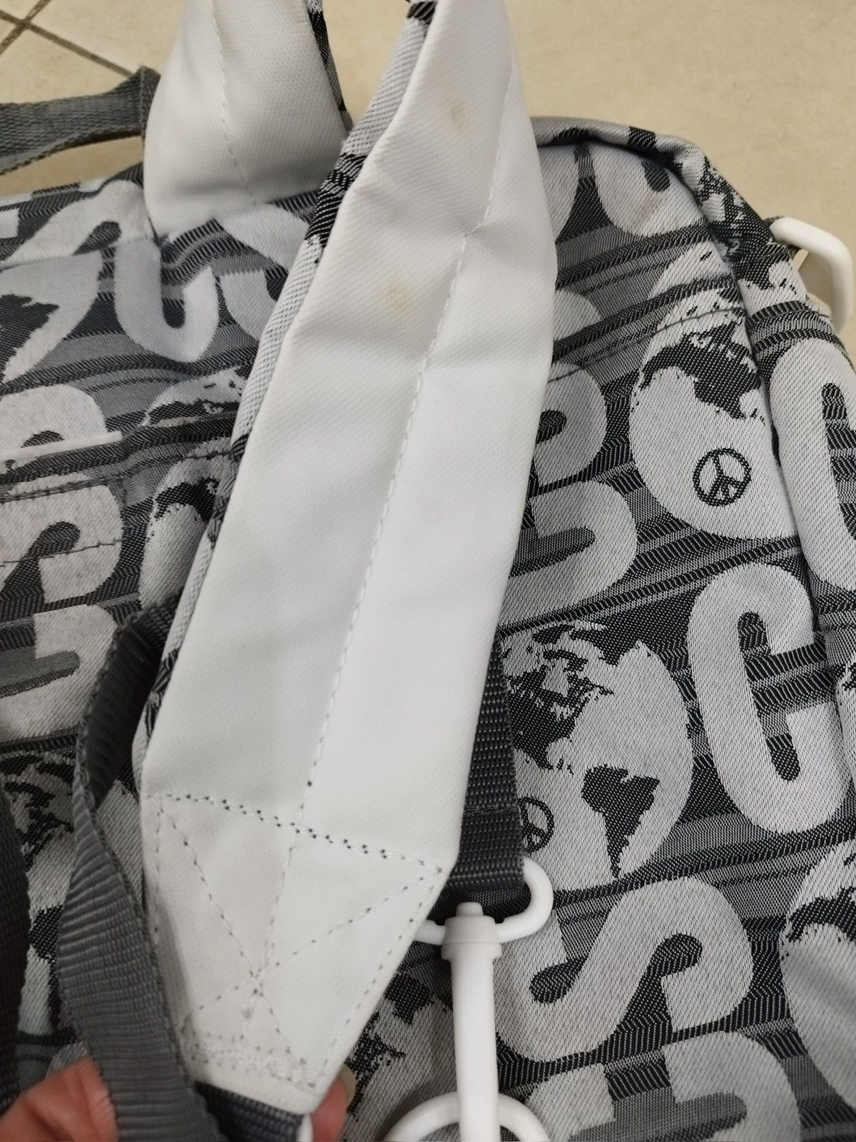 Eastpak Eastpak Christopher Shannon Messenger Bag 2011 Size 26 - 5 Thumbnail
