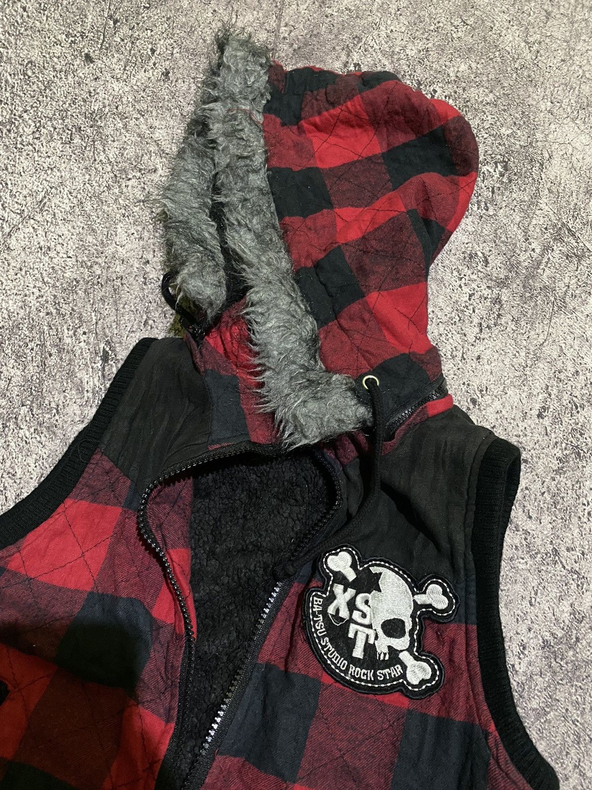Hysteric Glamour × If Six Was Nine × Le Grande Bleu (L.G.B.) Y2k Bat-su studio skull ifsixwasnine fur vest Size US S / EU 44-46 / 1 - 6 Thumbnail