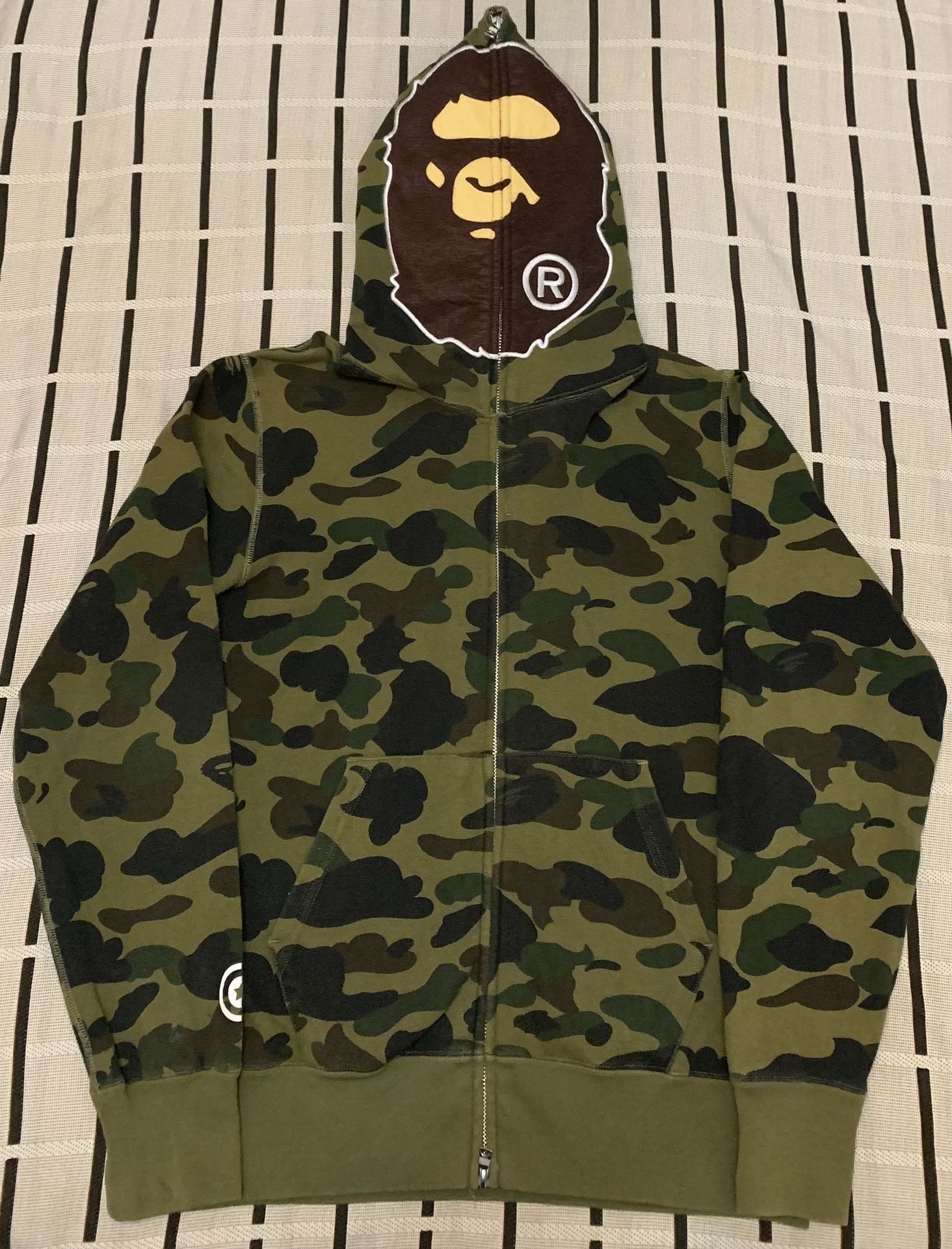 Bape Bape Camo Ape Head Green Light Jacket M Men Size US M / EU 48-50 / 2 - 1 Thumbnail