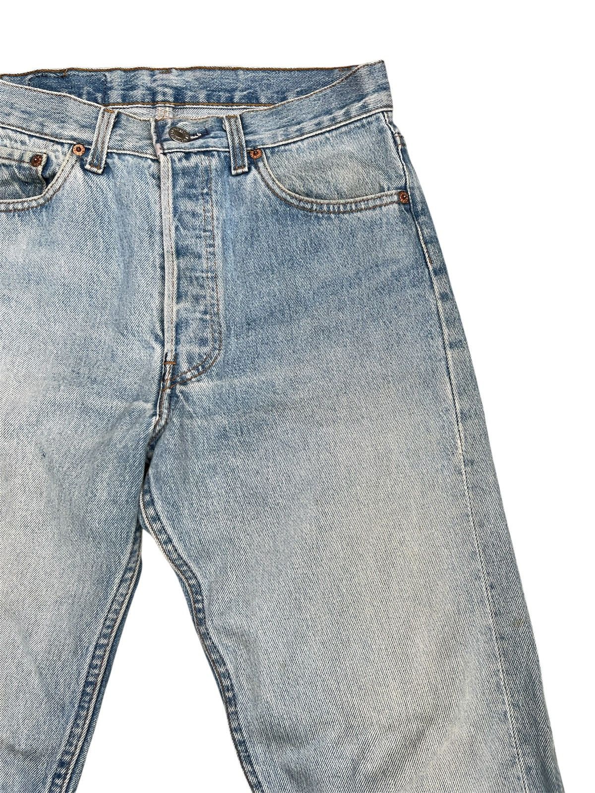 Levi's Vintage Clothing Vintage 90s Levis 501 USA Perfect Sun Faded Jeans Size US 30 / EU 46 - 2 Thumbnail