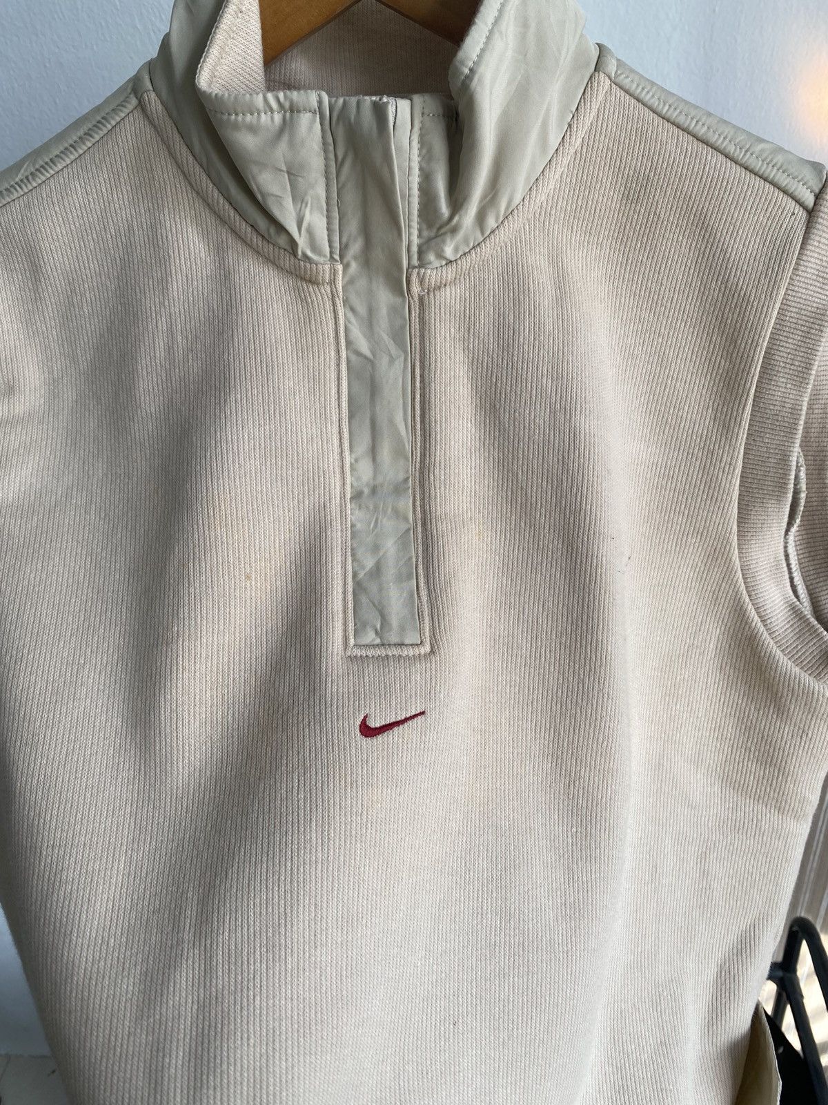 Nike NIKE Vest Centre Beige Y2K Size US S / EU 44-46 / 1 - 6 Thumbnail