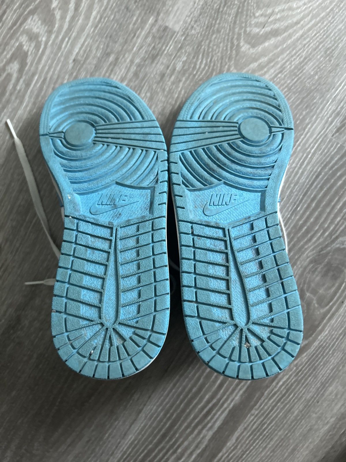Jordan Brand Jordan 1 Retro High Og Unc 2015 Size US 8 / EU 41 - 5 Thumbnail