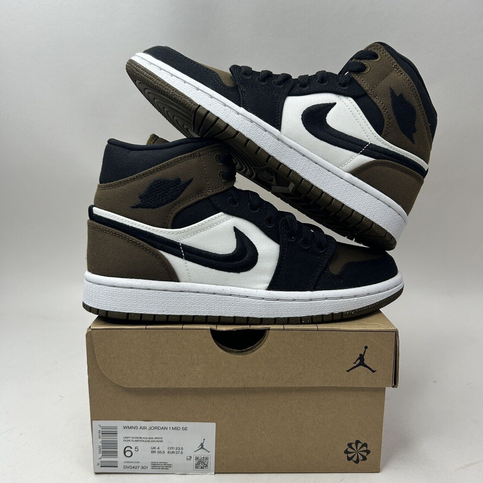 Nike Nike Shoes Air Jordan 1 Mid SE WMNS Retro "Olive Toe" 2023 Size US 6.5 / IT 36.5 - 1 Thumbnail