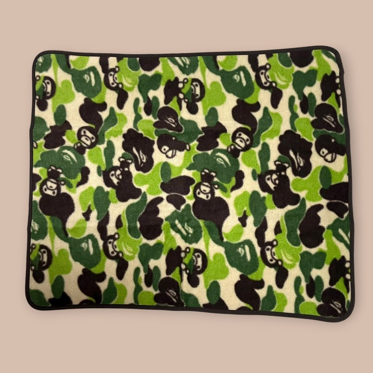Bape A BATHING APE BABY MILO CAMO FLEECE TOWEL GREEN Size ONE SIZE - 1 Thumbnail
