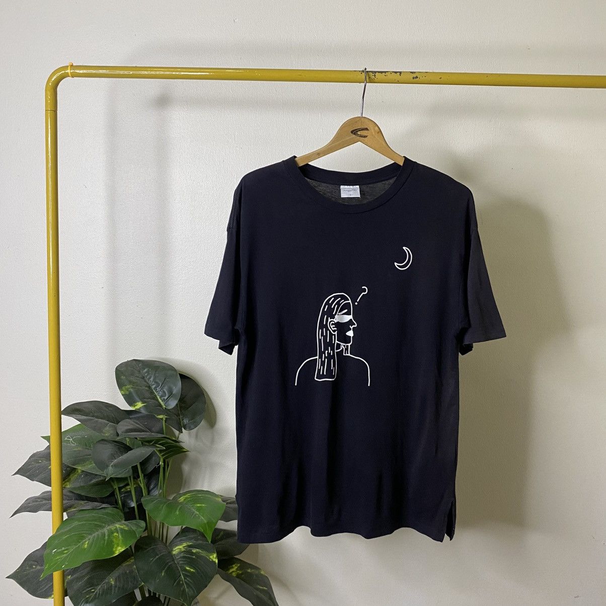 GU Tondabayashi Ran Artwork x GU Collaboration T Shirt Size US L / EU 52-54 / 3 - 1 Thumbnail