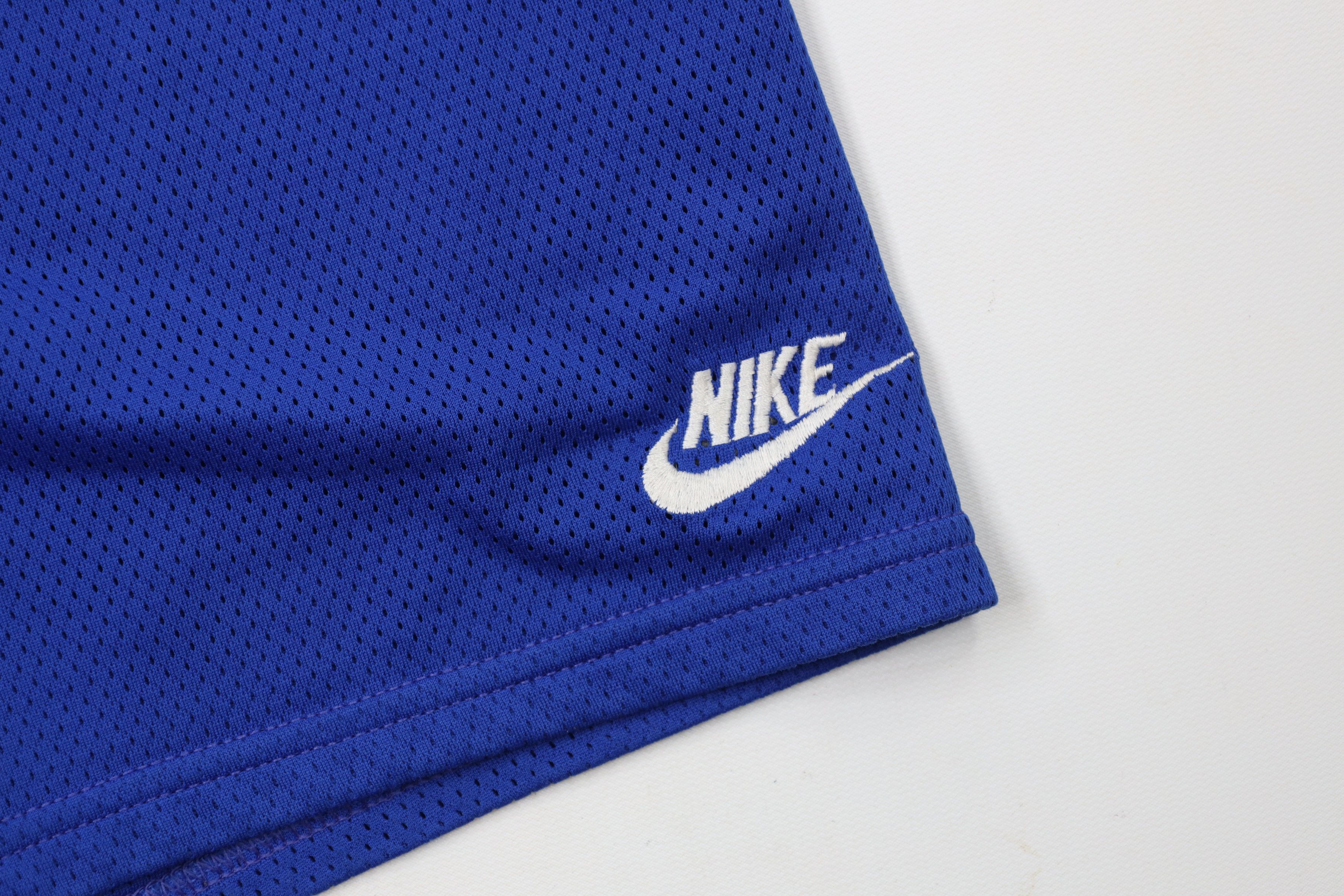Vintage Vintage 90s Nike Travis Scott Mini Swoosh Above Knee Shorts Size US 34 / EU 50 - 5 Thumbnail