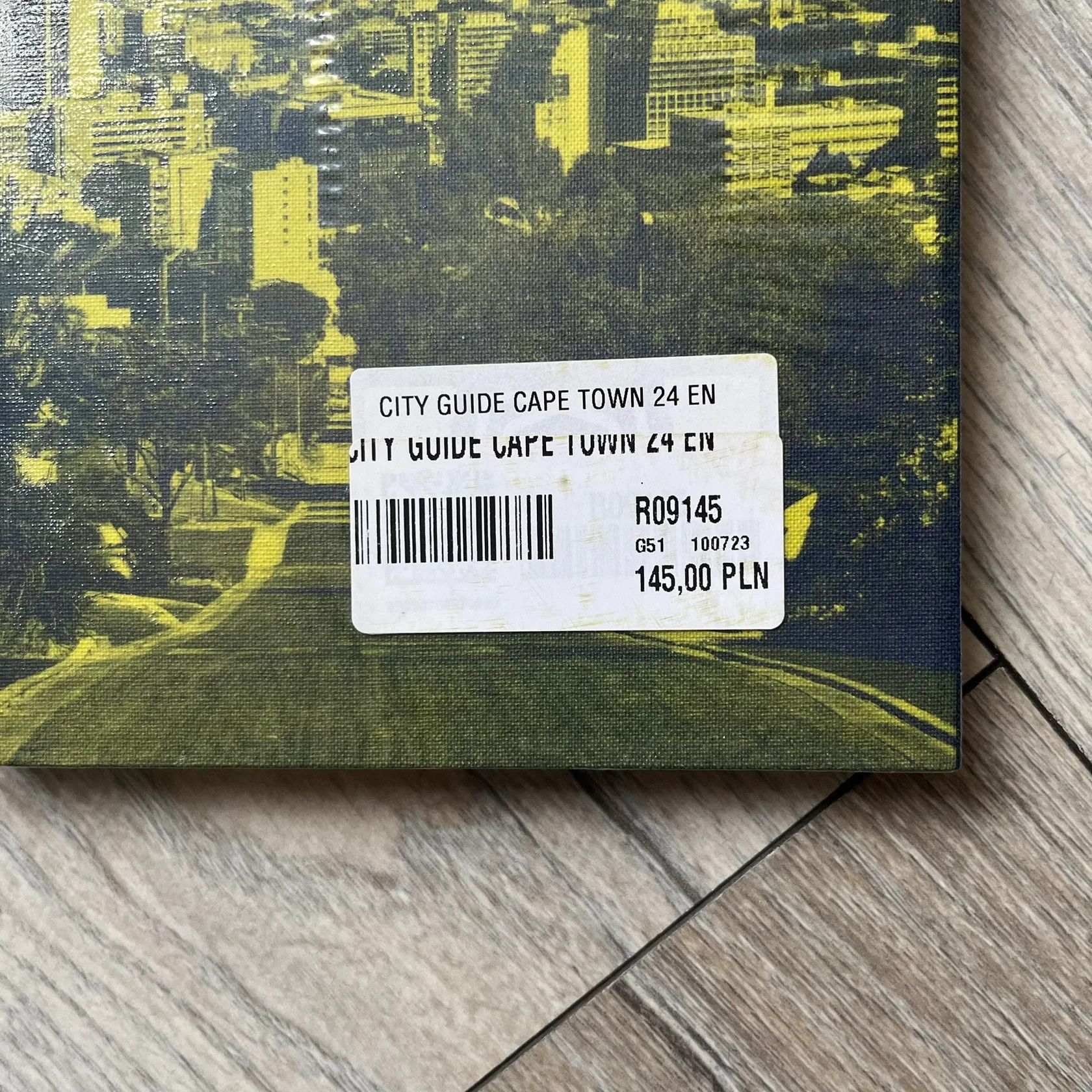 Louis Vuitton Louis Vuitton 'Cape Town' City Guide Book Size ONE SIZE - 4 Thumbnail