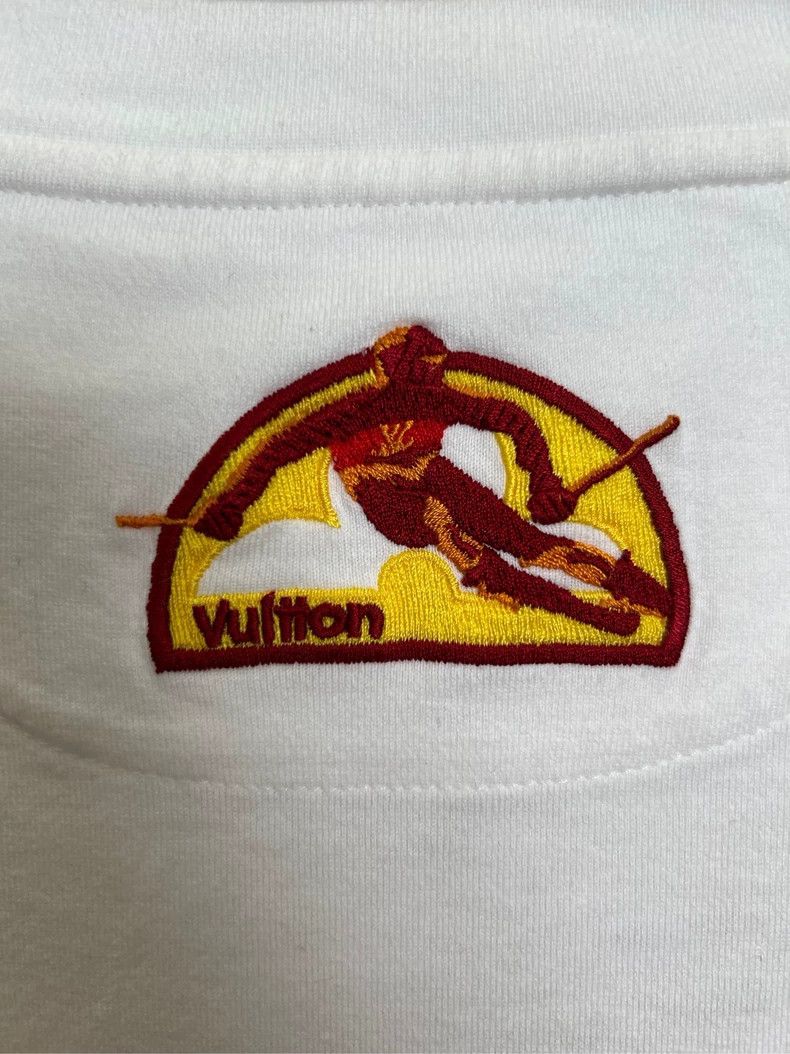 Louis Vuitton Louis Vuitton size 4l SKI Ski Collection Printed Short Slee Size US M / EU 48-50 / 2 - 5 Thumbnail