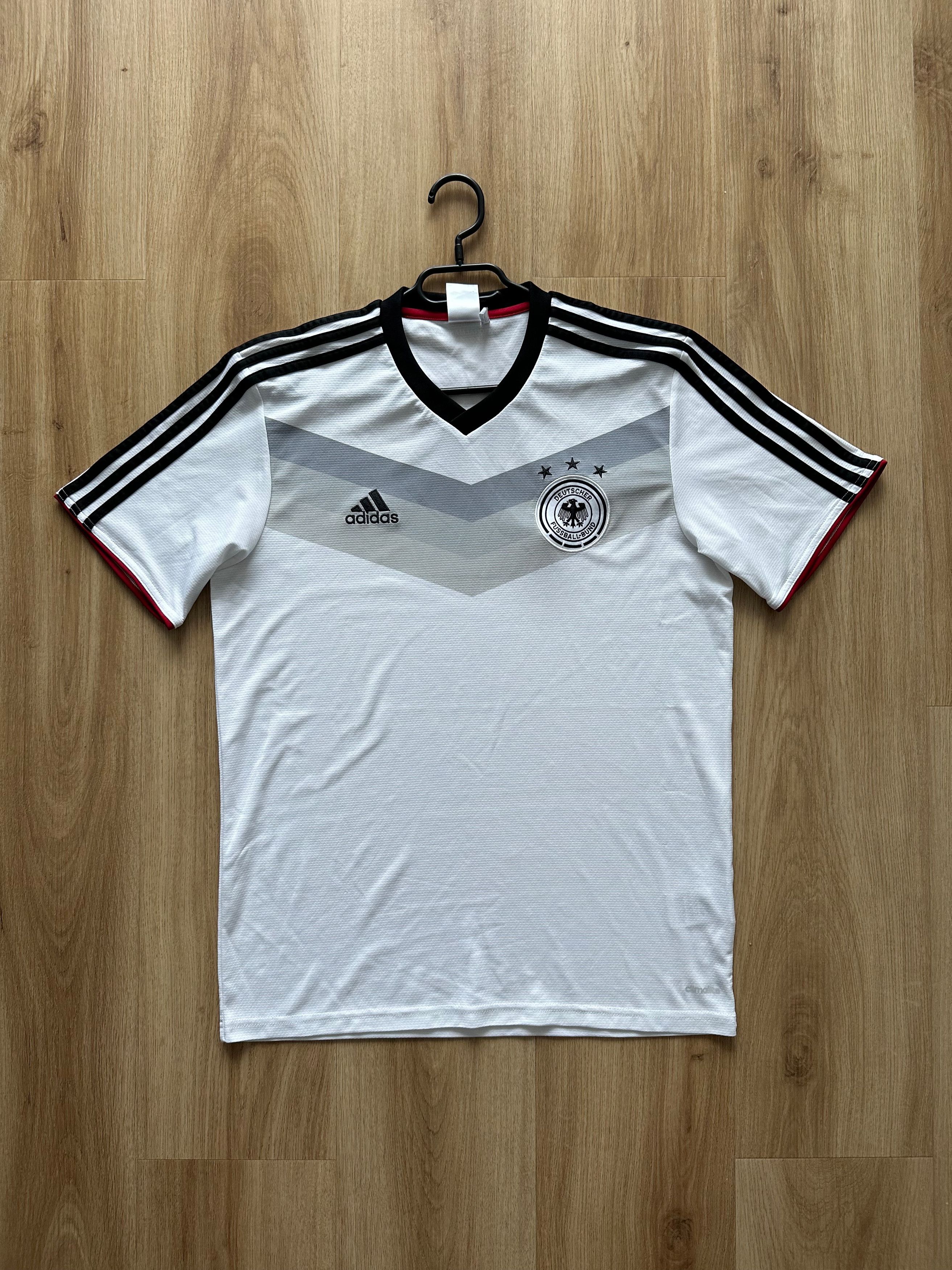 Adidas 2014 / 15 Germany Deutschland soccer training shirt jersey Size US M / EU 48-50 / 2 - 9 Thumbnail