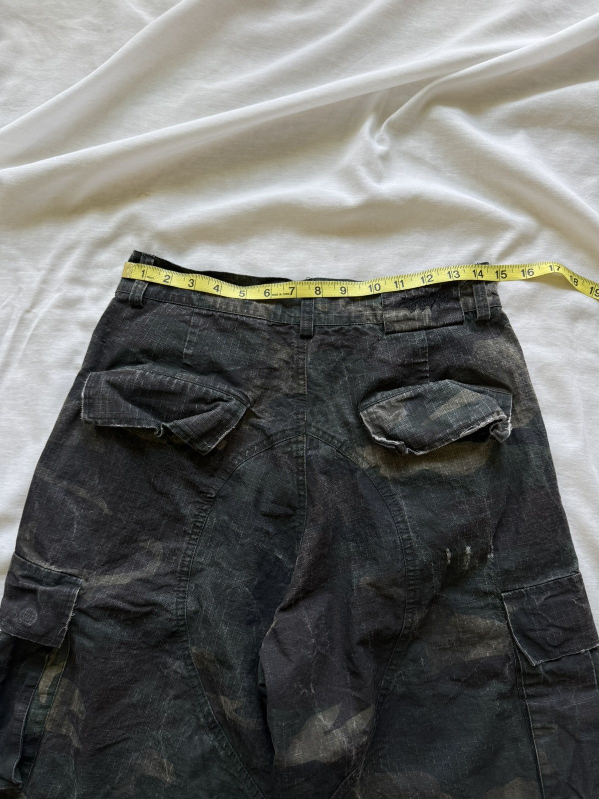 Other Persona Clothing Y2K Eden Camo Shorts Size US 29 - 5 Thumbnail