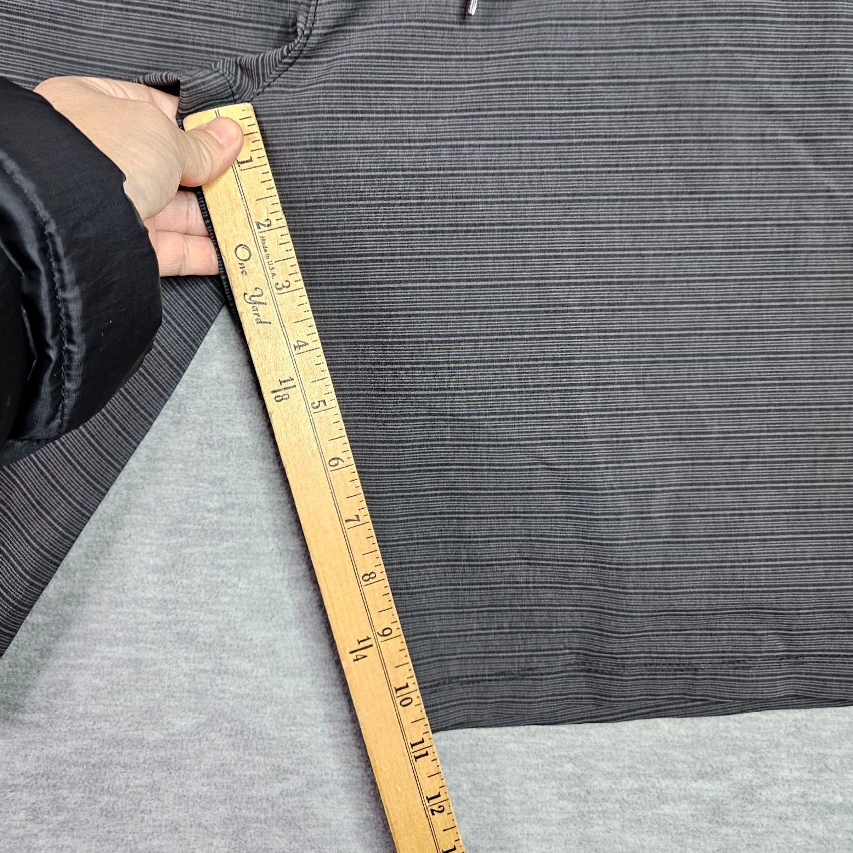 Hang Ten Hang Ten Men's Dark Gray Stripe Casual Flat Front Shorts Size 40 Size US 40 / EU 56 - 6 Thumbnail