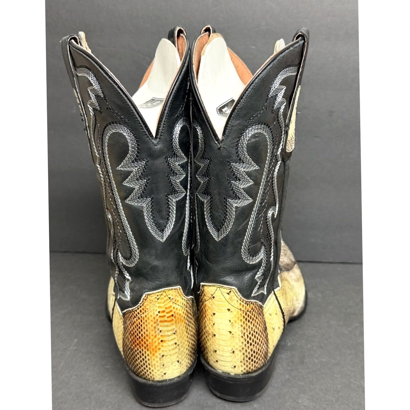Dan Post Dan Post Exotic Python Men Size 9.5 D DP 285 Black Snakeskin Cowboy Boots Size US 10 / EU 43 - 7 Thumbnail