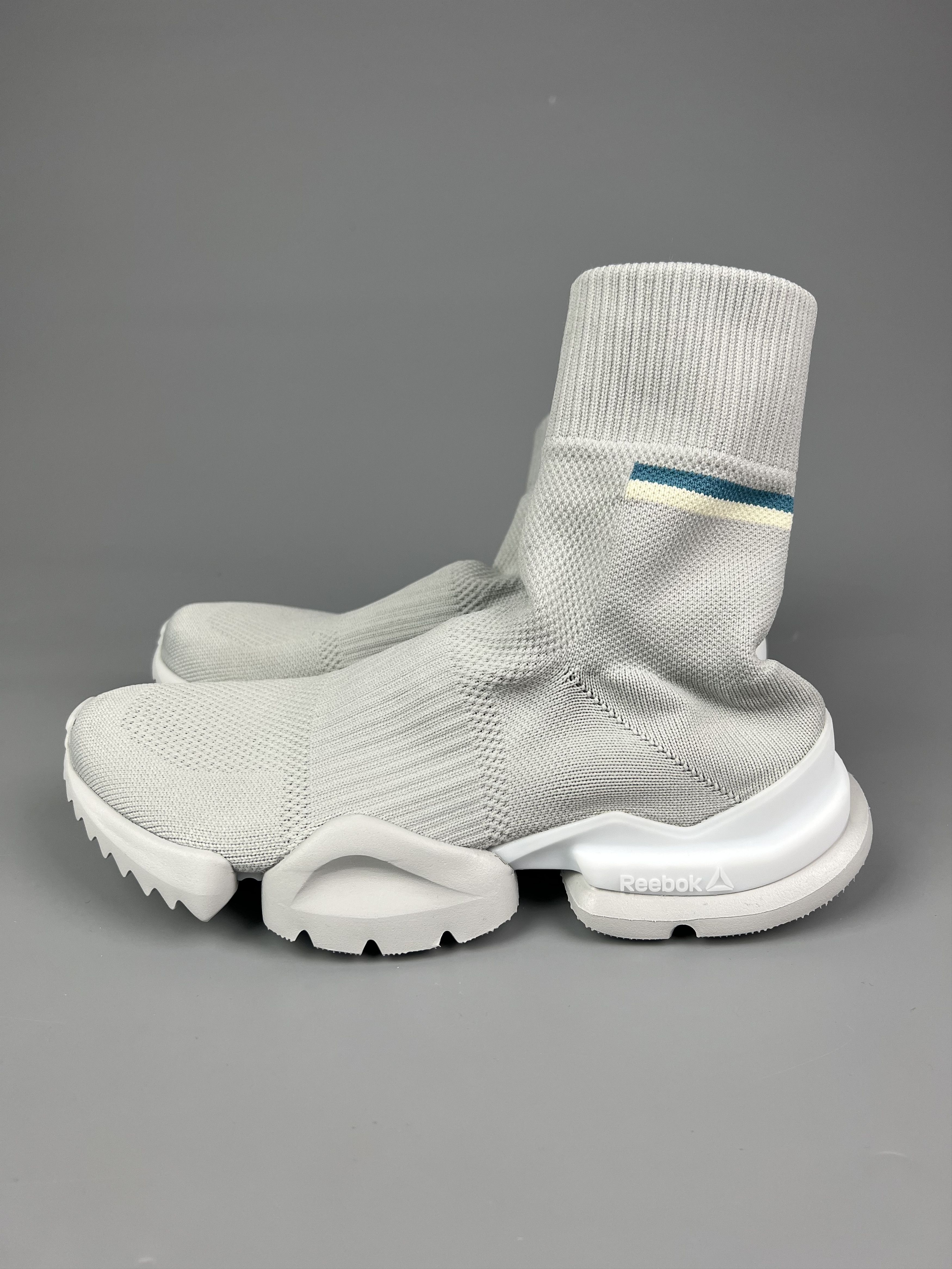 Reebok Reebok Sock Run R Gray Sneaker Trainers Women's Size US6 UK5 Size US 7 / IT 37 - 2 Thumbnail
