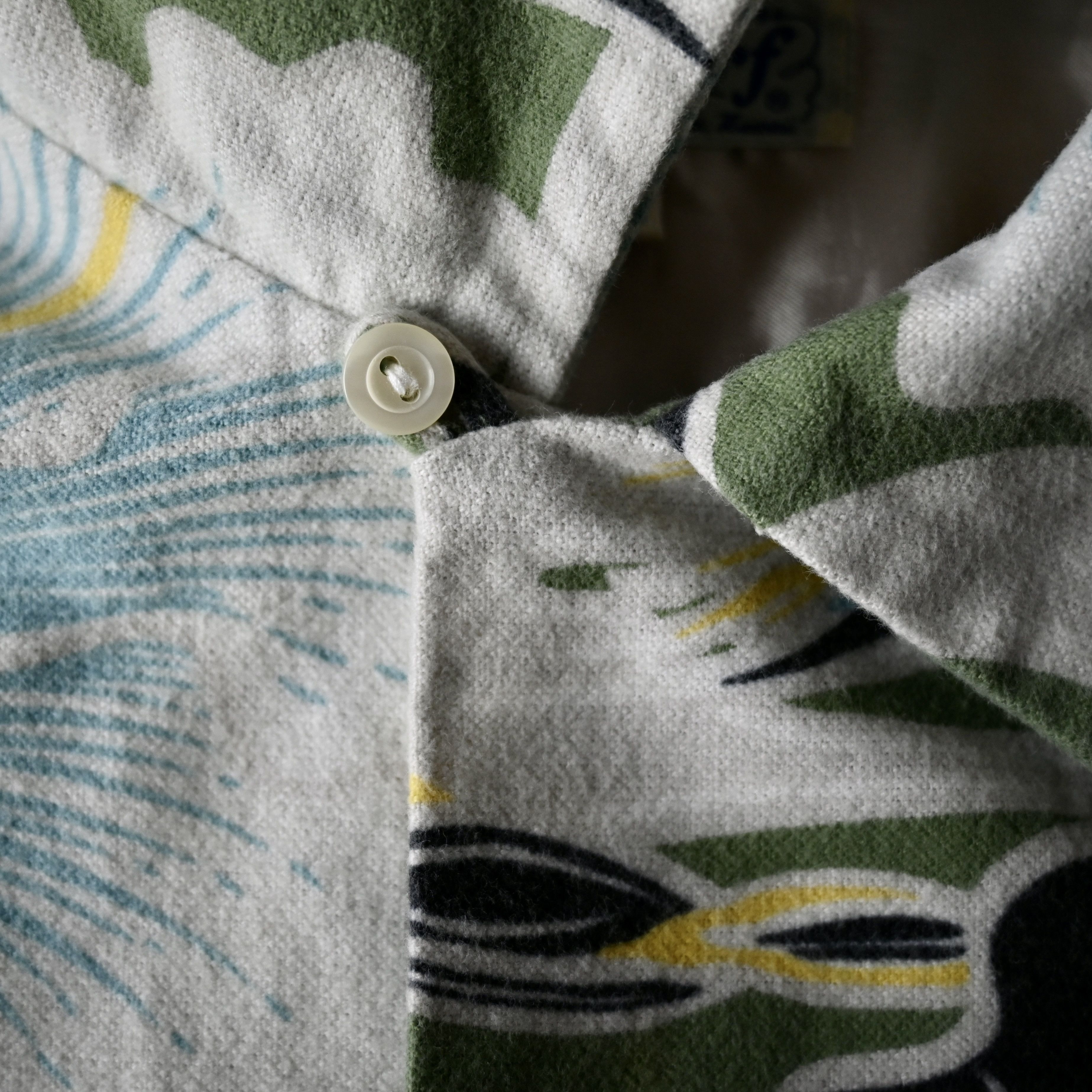 Sun Surf SUN SURF oriental botany flannel Hawaiian shirt, size L Size US L / EU 52-54 / 3 - 13 Thumbnail