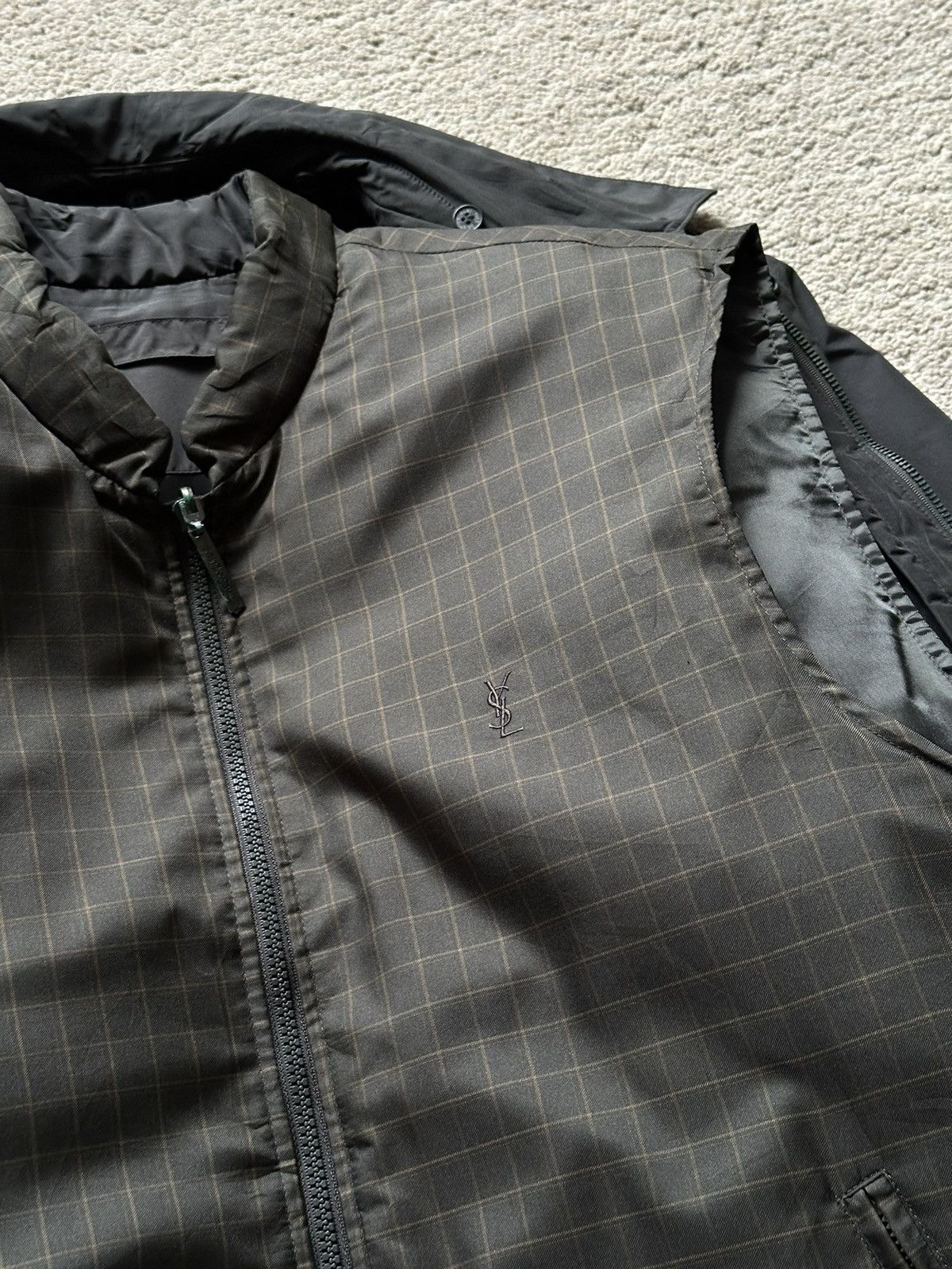 Yves Saint Laurent 1990s Yves Saint Laurent Detachable Puffer Vest Jacket Size US L / EU 52-54 / 3 - 11 Thumbnail