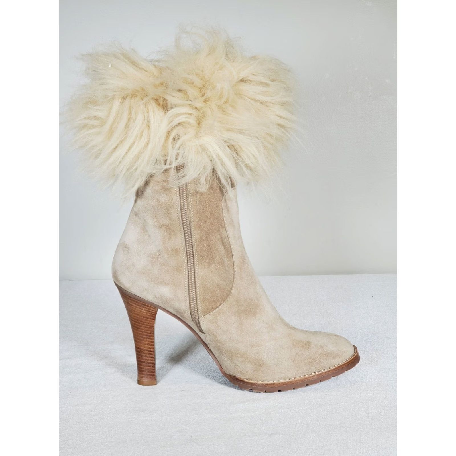 Marc Jacobs Marc Jacobs Beige Suede Fur Trimmed High Heeled Ankle Booties Women's US 11 Boots Size US 11 / IT 41 - 4 Thumbnail