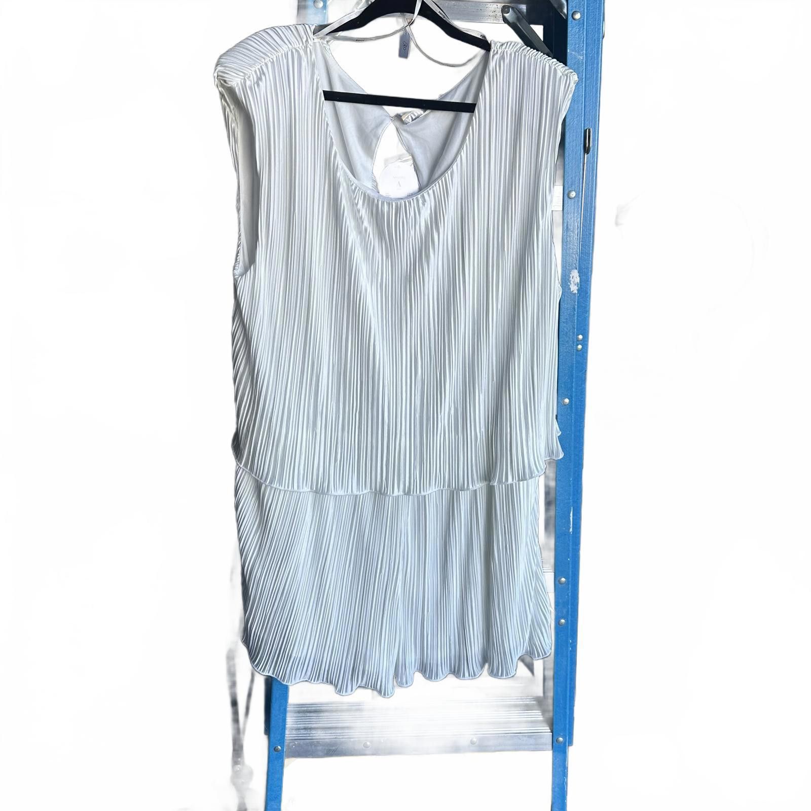 Designer Arula Women's Pleated Romoee - Elegant Style Size 40" / US 18 - 1 Thumbnail