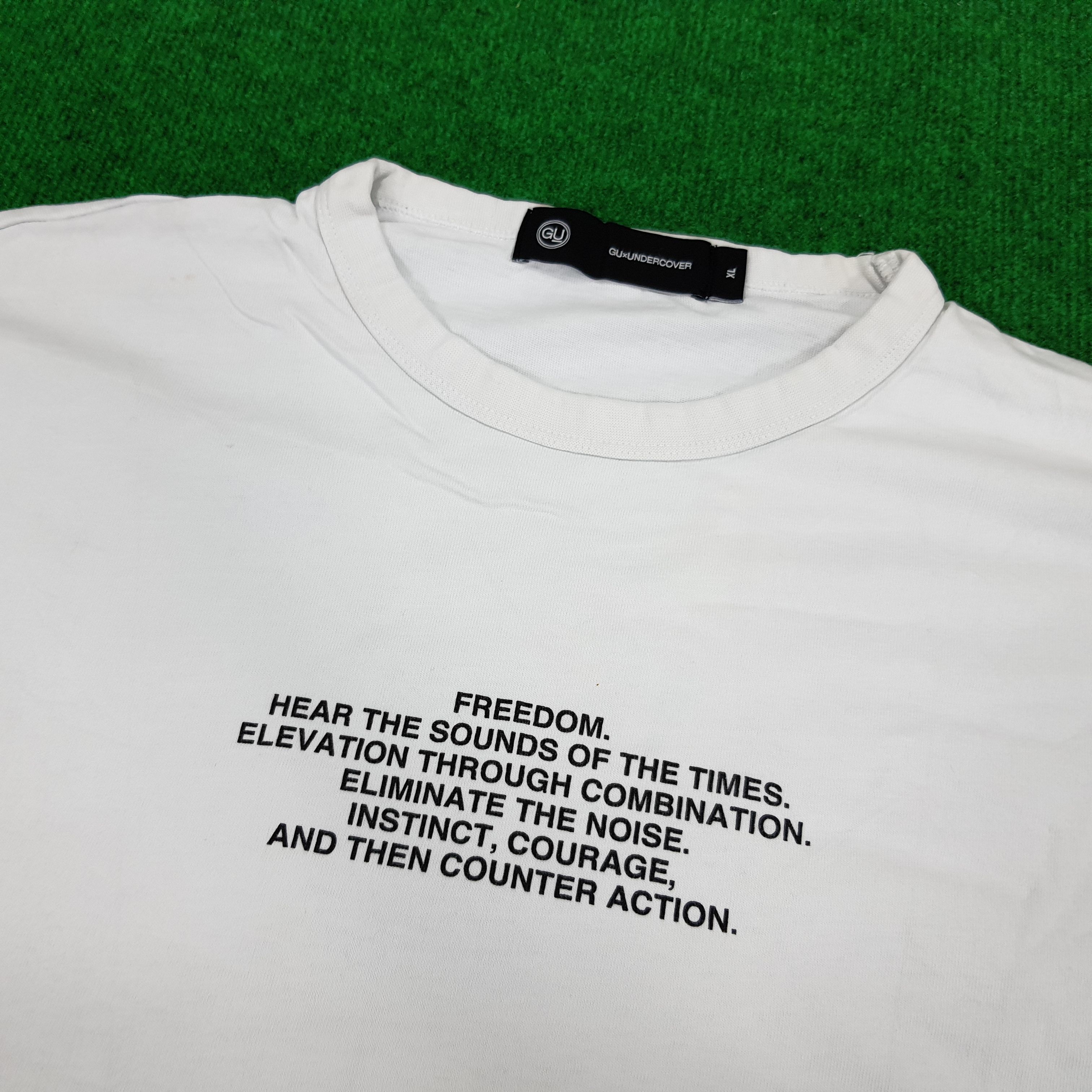 Vintage GU x Undercover Freedom Streetwear T-shirt